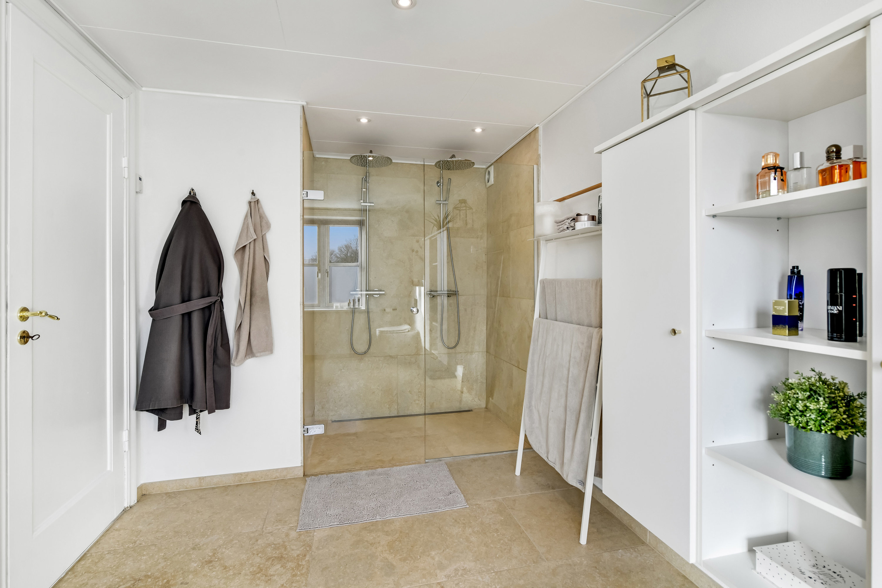 Fremhævet badeværelse billede i fuldskærmstilstand. Billede af Jernbanegade 23, 7200 Grindsted