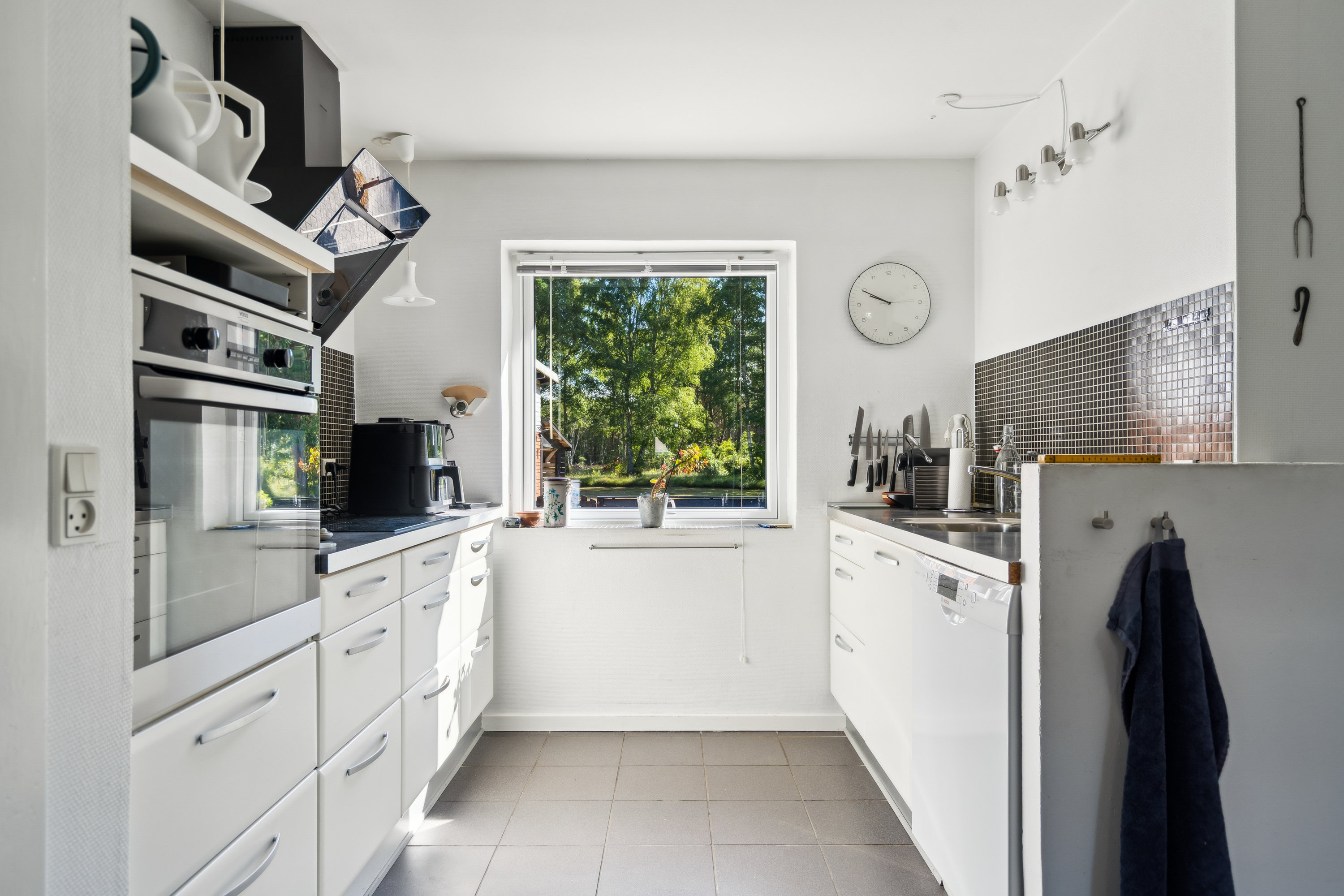 Fremhævet køkken billede i fuldskærmstilstand. Billede af Østerby Havnegade 41, Østerby Havn, 9940 Læsø