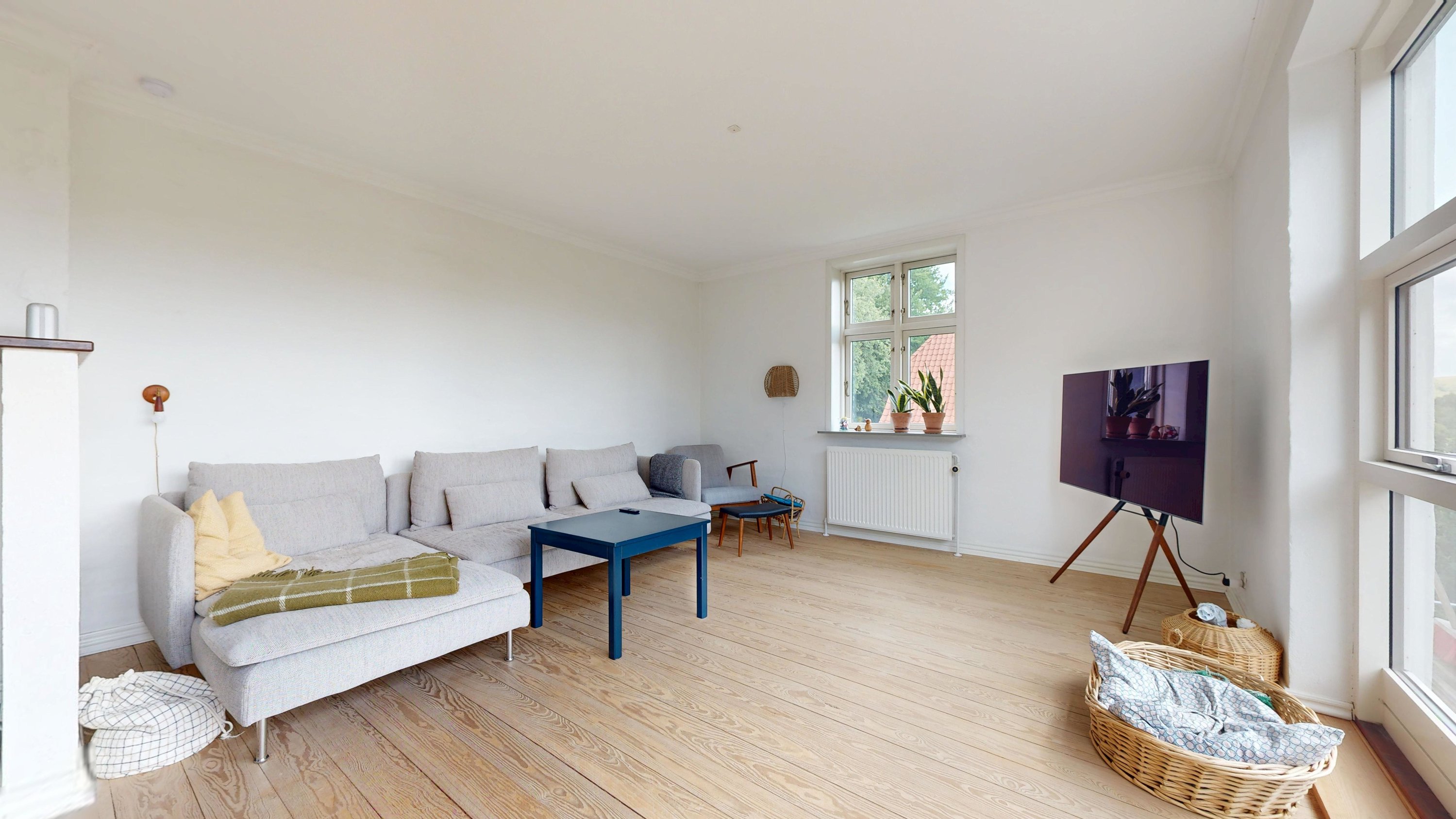 Fremhævet stue billede i fuldskærmstilstand. Billede af Dollerupvej 176, 8800 Viborg