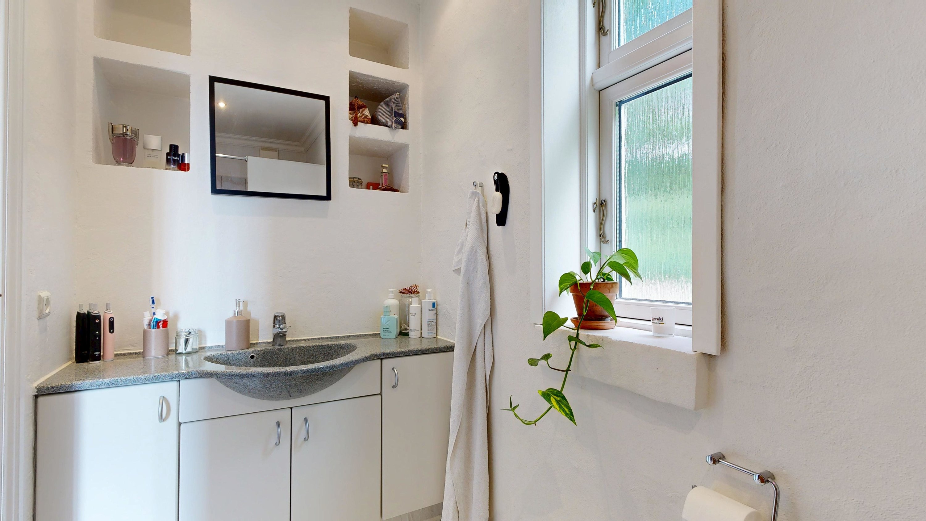 Fremhævet badeværelse billede i fuldskærmstilstand. Billede af Dollerupvej 176, 8800 Viborg