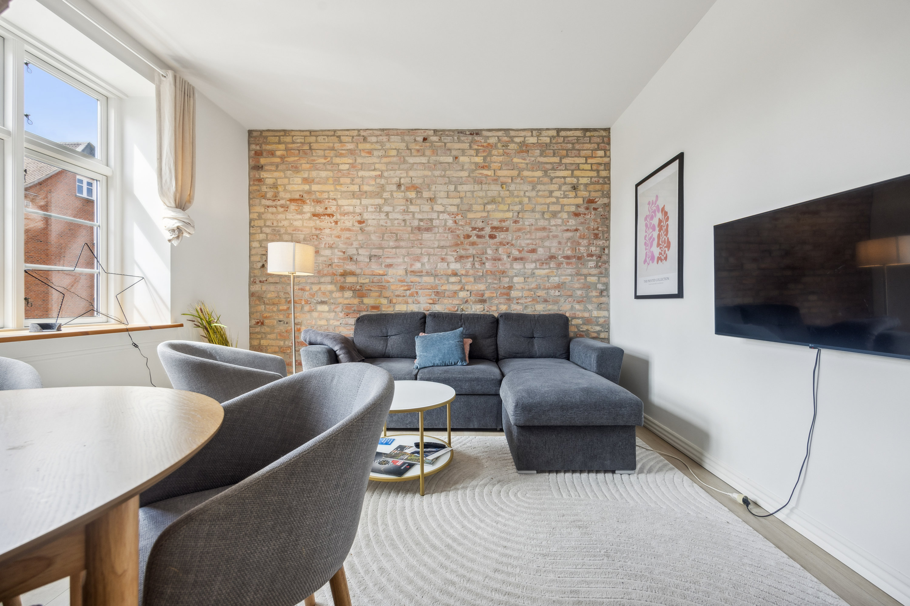 Fremhævet stue billede i fuldskærmstilstand. Billede af Helgolandsgade 62, st.., 9000 Aalborg