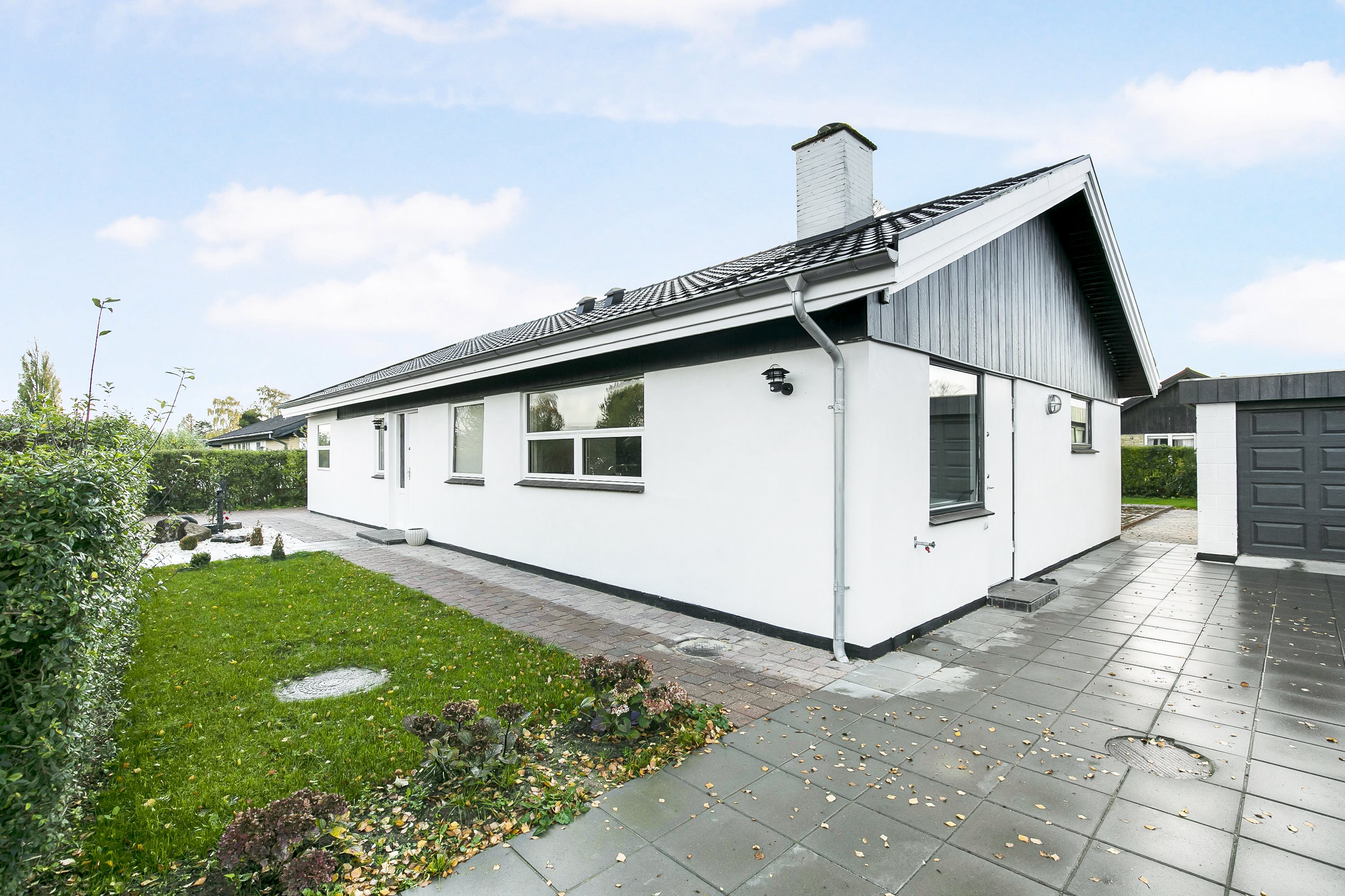 Miniaturebillede 2: ejendommen. Billede af Porsager 17, 2620 Albertslund