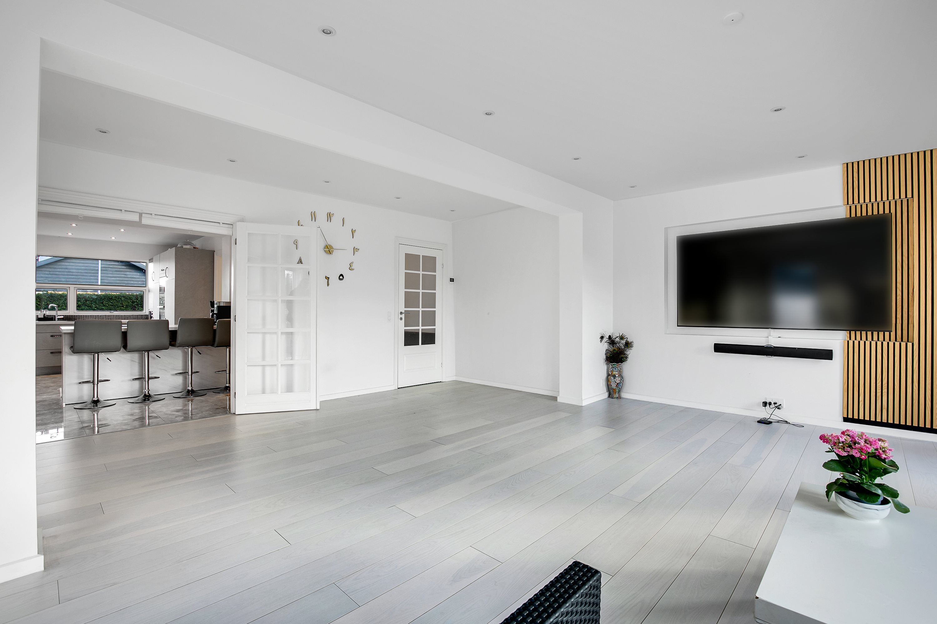 Fremhævet stue billede i fuldskærmstilstand. Billede af Porsager 17, 2620 Albertslund