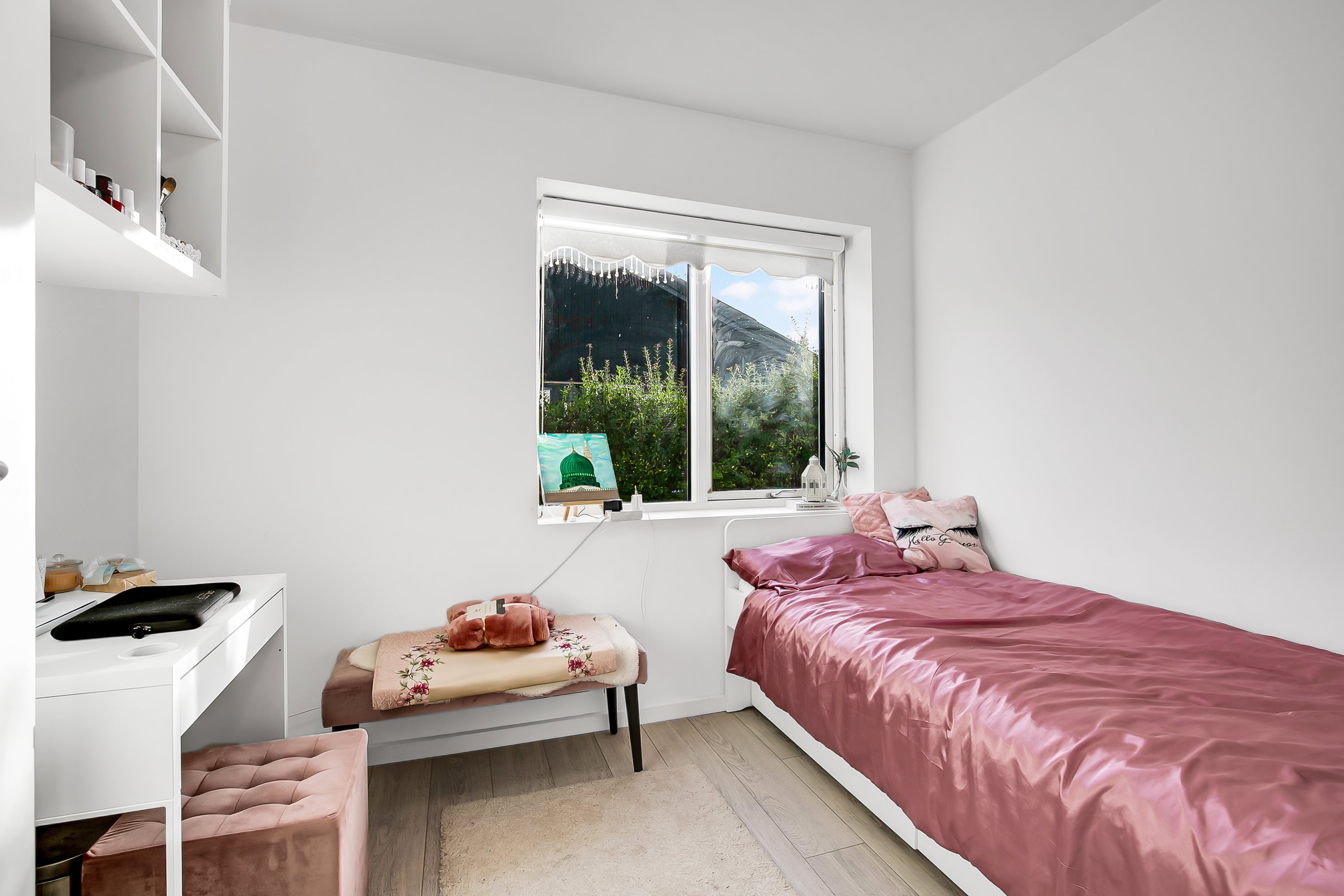 Fremhævet værelse billede i fuldskærmstilstand. Billede af Porsager 17, 2620 Albertslund