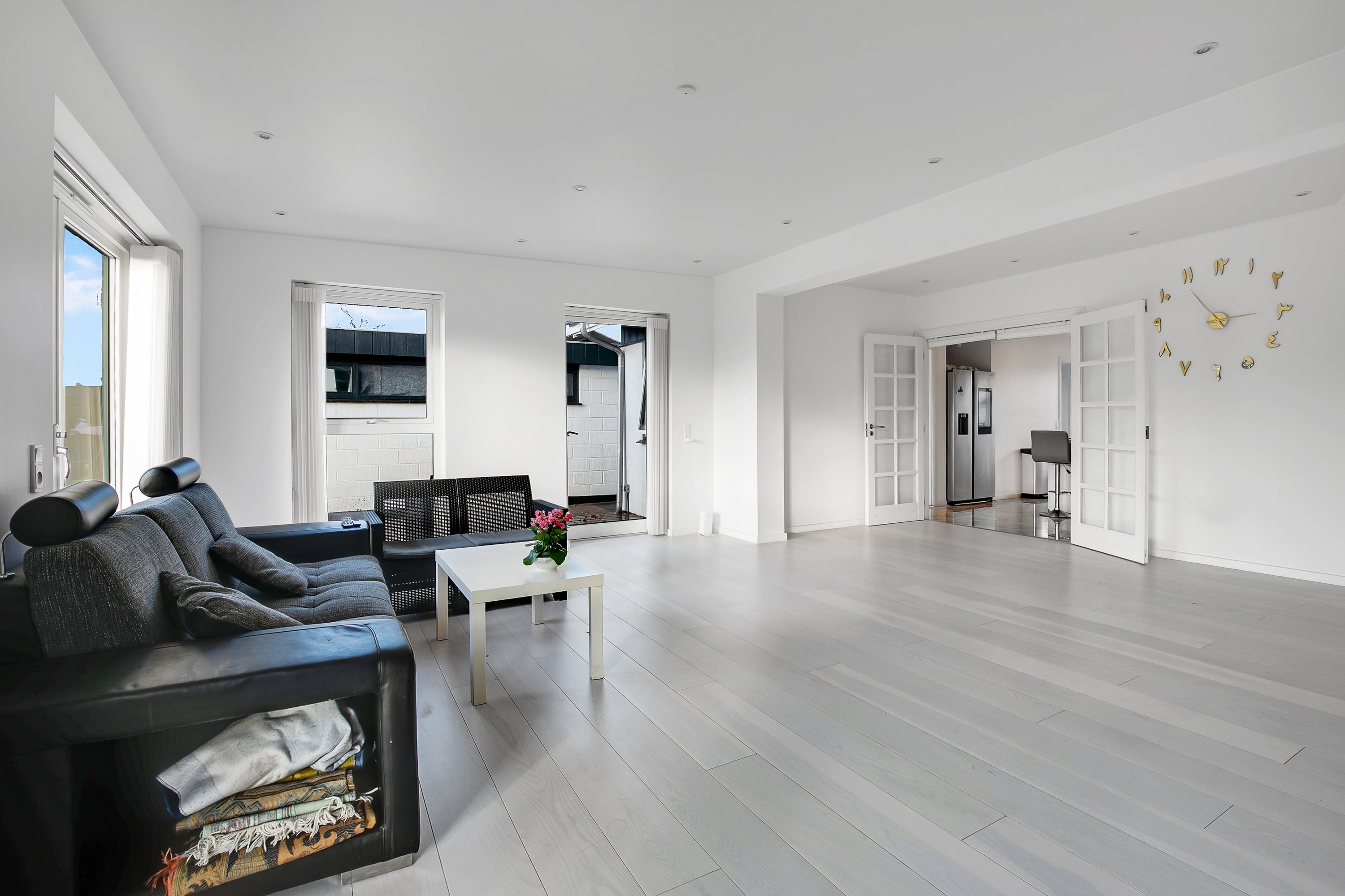 Fremhævet stue billede i fuldskærmstilstand. Billede af Porsager 17, 2620 Albertslund