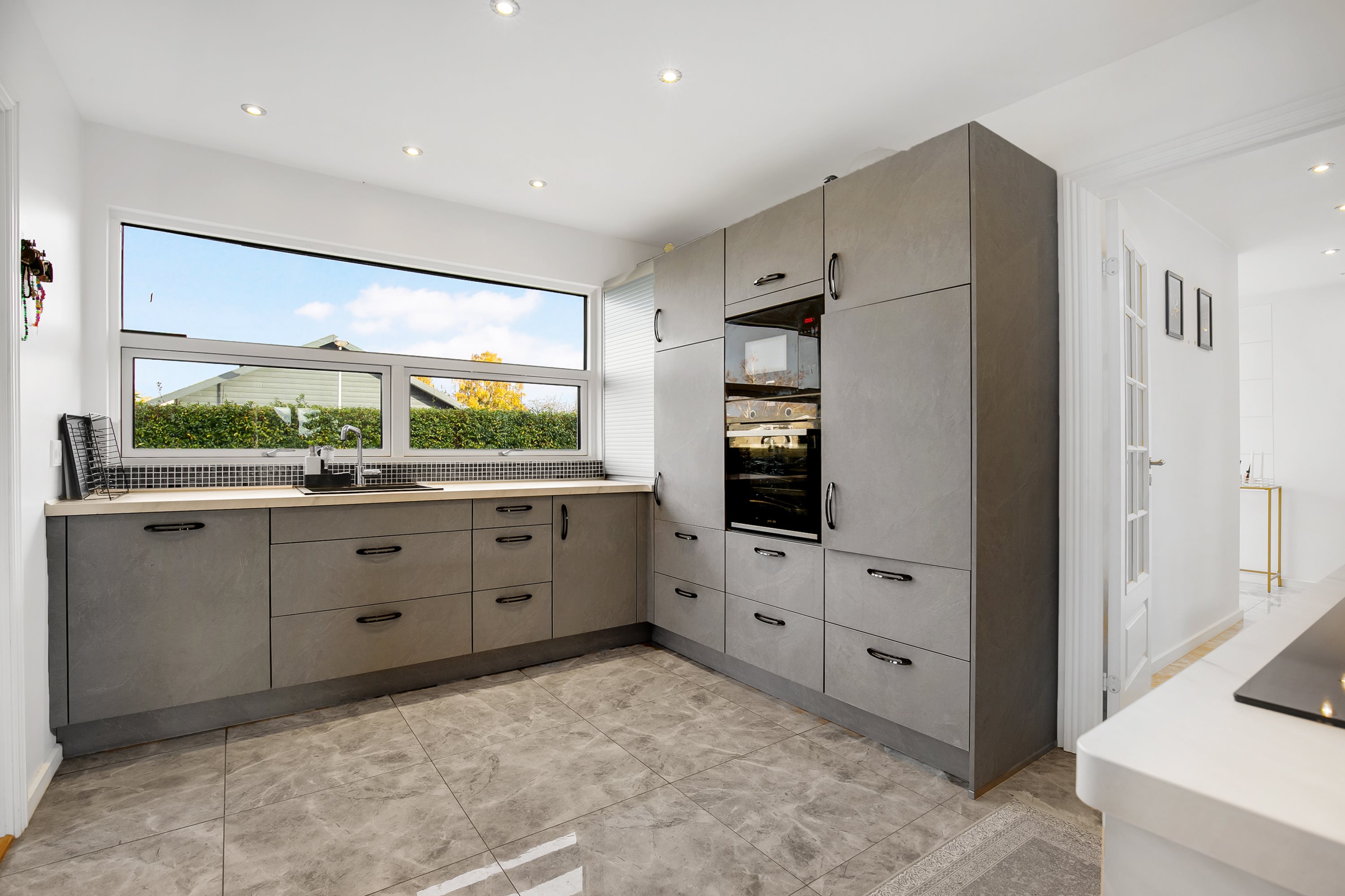 Fremhævet køkken billede i fuldskærmstilstand. Billede af Porsager 17, 2620 Albertslund