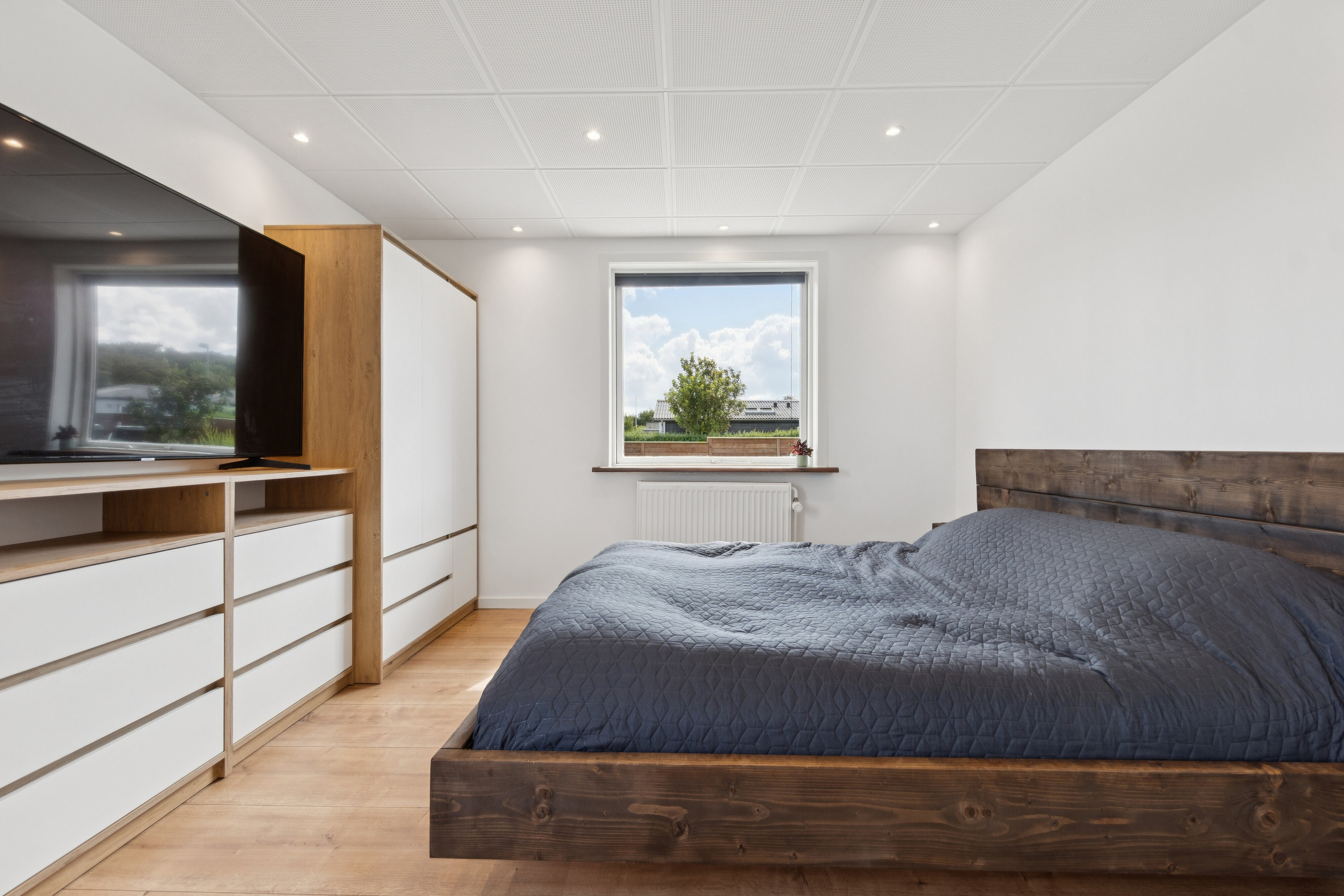 Fremhævet soveværelse billede i fuldskærmstilstand. Billede af Egevænget 12, 7730 Hanstholm