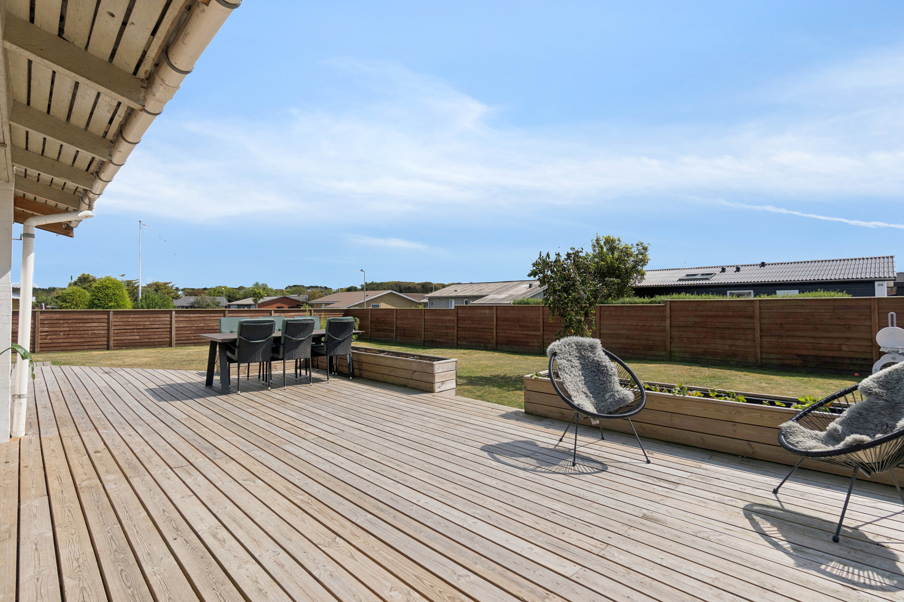 Fremhævet terrasse billede i fuldskærmstilstand. Billede af Egevænget 12, 7730 Hanstholm