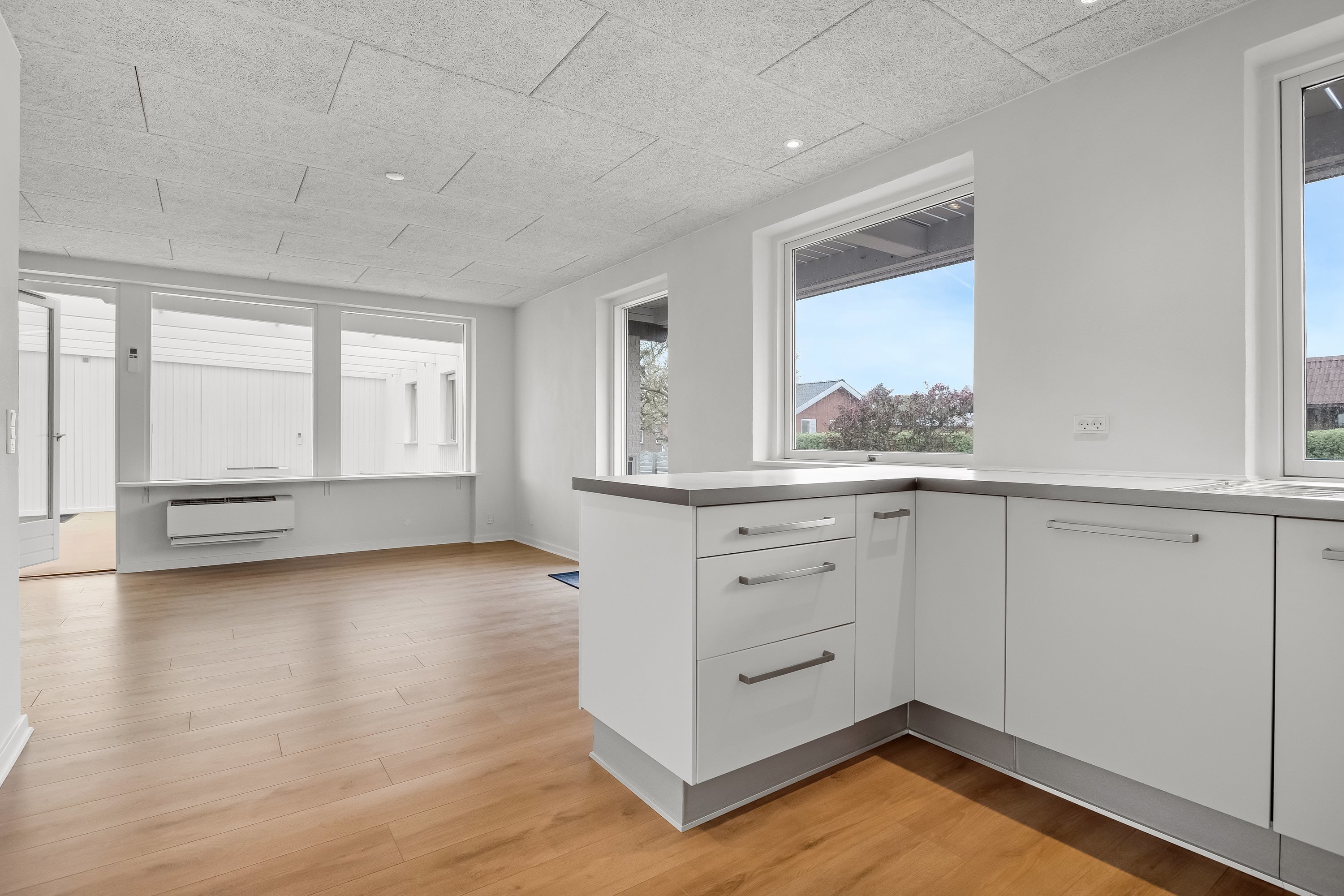 Fremhævet  billede i fuldskærmstilstand. Billede af Velling Kirkeby 31, Velling, 6950 Ringkøbing