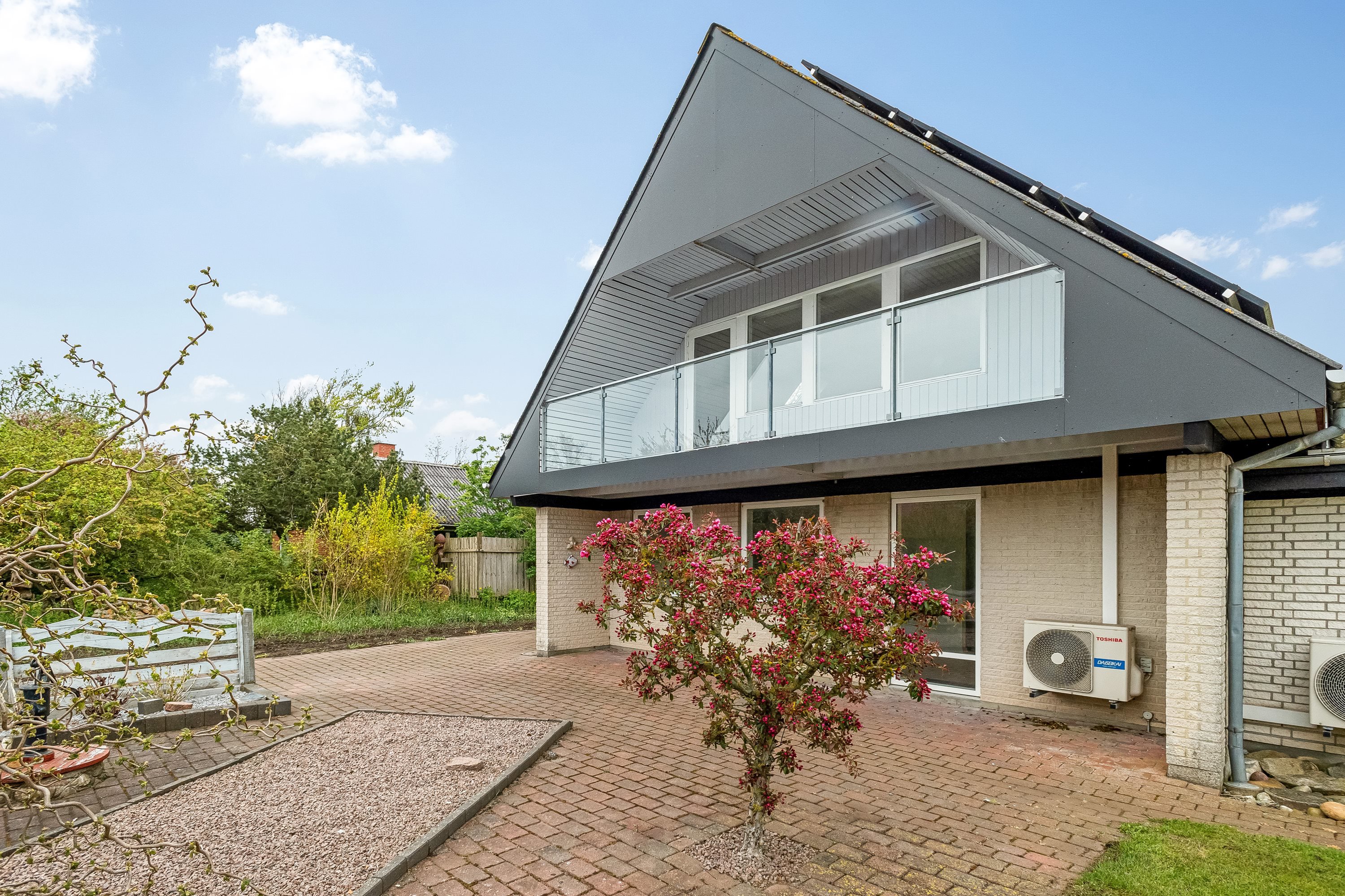 Fremhævet  billede i fuldskærmstilstand. Billede af Velling Kirkeby 31, Velling, 6950 Ringkøbing