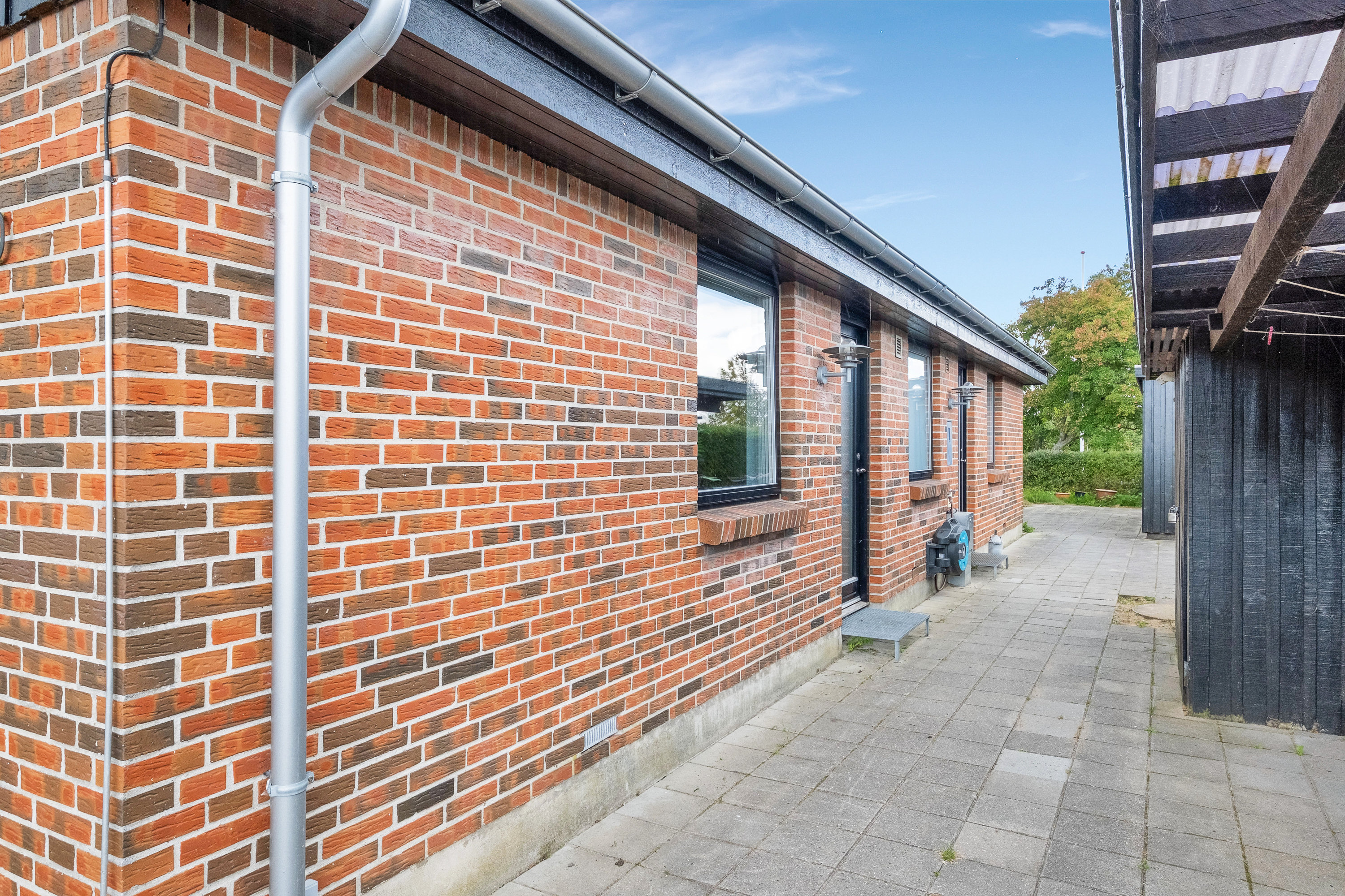 Fremhævet facade billede i fuldskærmstilstand. Billede af Brombærhaven 60, 8520 Lystrup