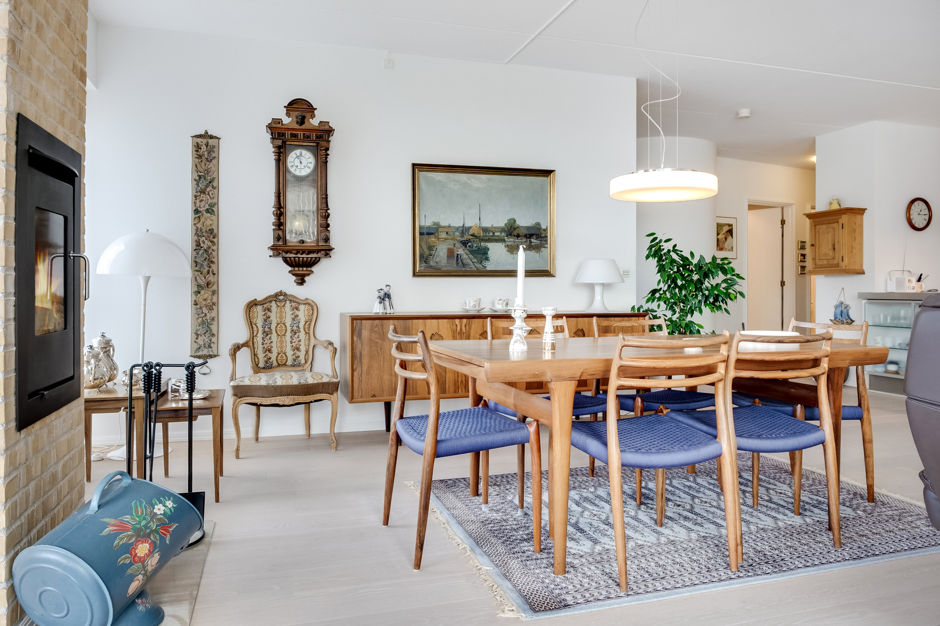 Fremhævet stue billede i fuldskærmstilstand. Billede af Fænøsund Park 1, 2. 2., 5500 Middelfart