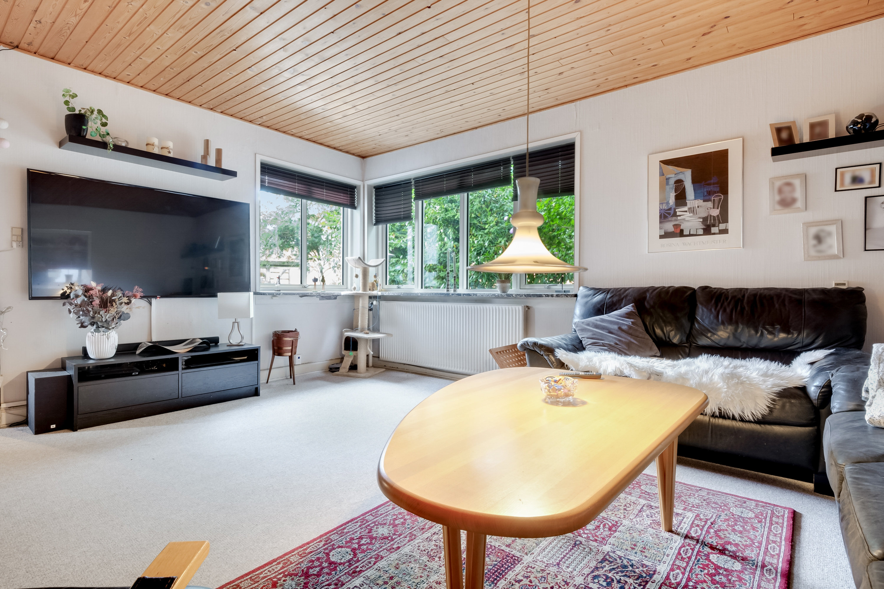 Fremhævet stue billede i fuldskærmstilstand. Billede af Rosenvænget 4, 5500 Middelfart