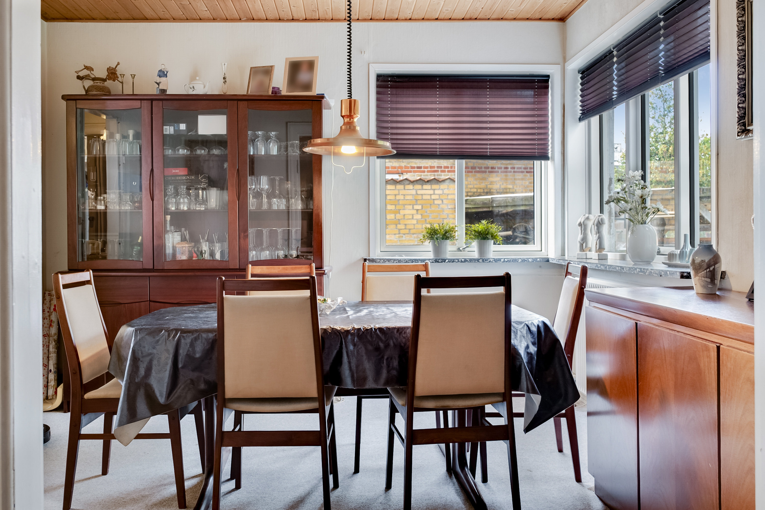 Fremhævet spisestue billede i fuldskærmstilstand. Billede af Rosenvænget 4, 5500 Middelfart