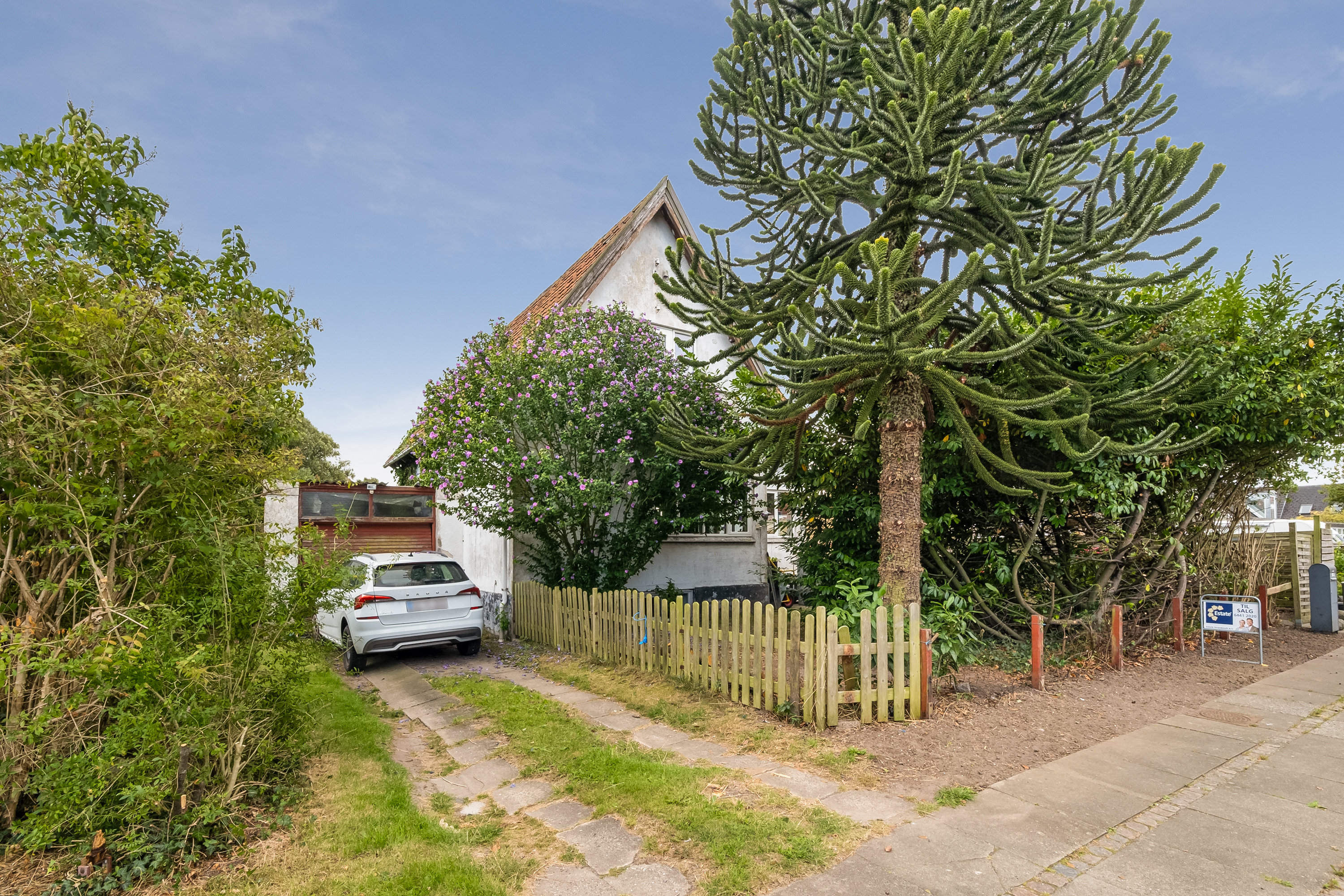 Miniaturebillede 1: facade. Billede af Rosenvænget 4, 5500 Middelfart