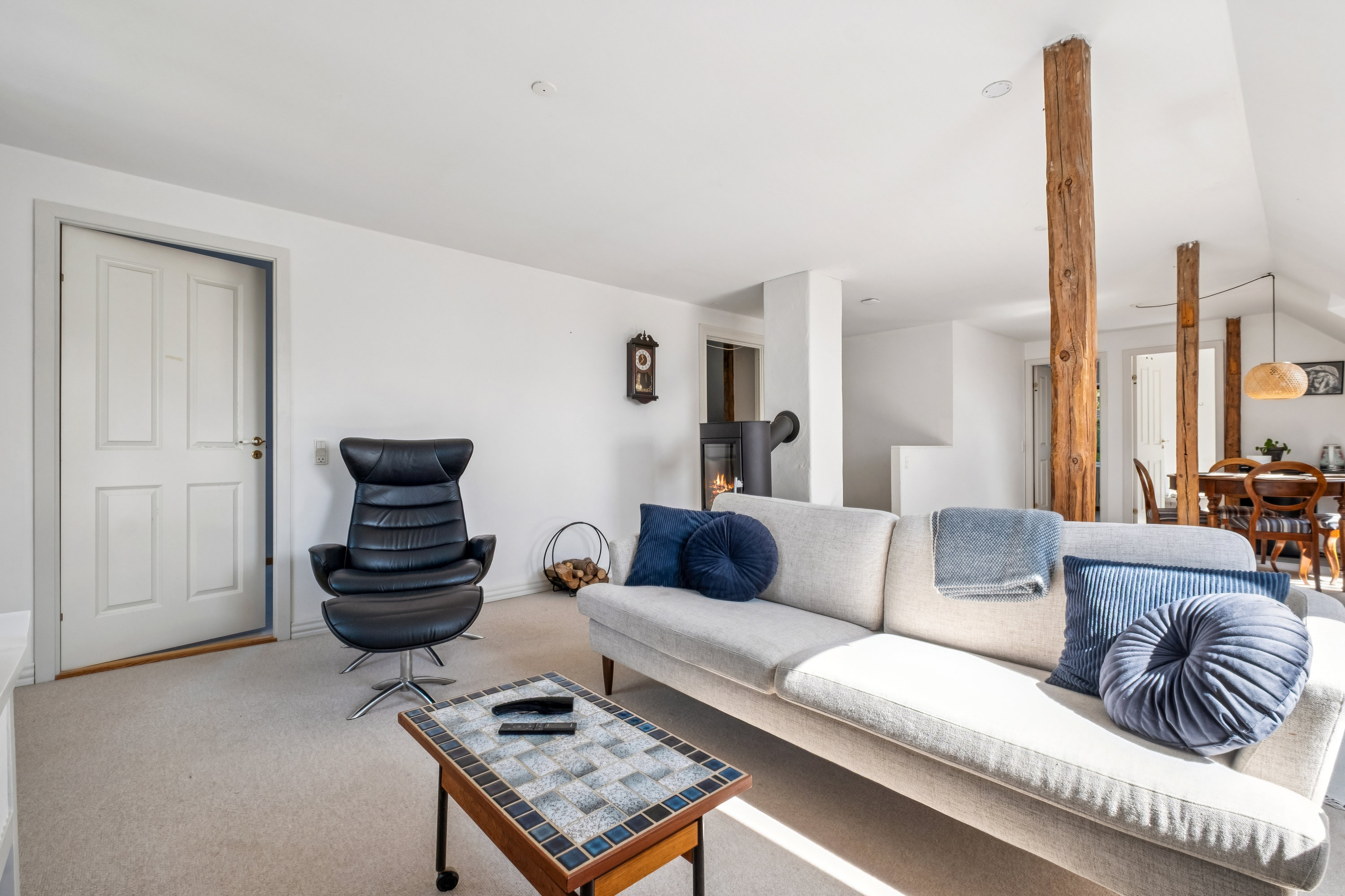 Fremhævet stue/multirum billede i fuldskærmstilstand. Billede af Skovlyvej 12, Elling, 8751 Gedved