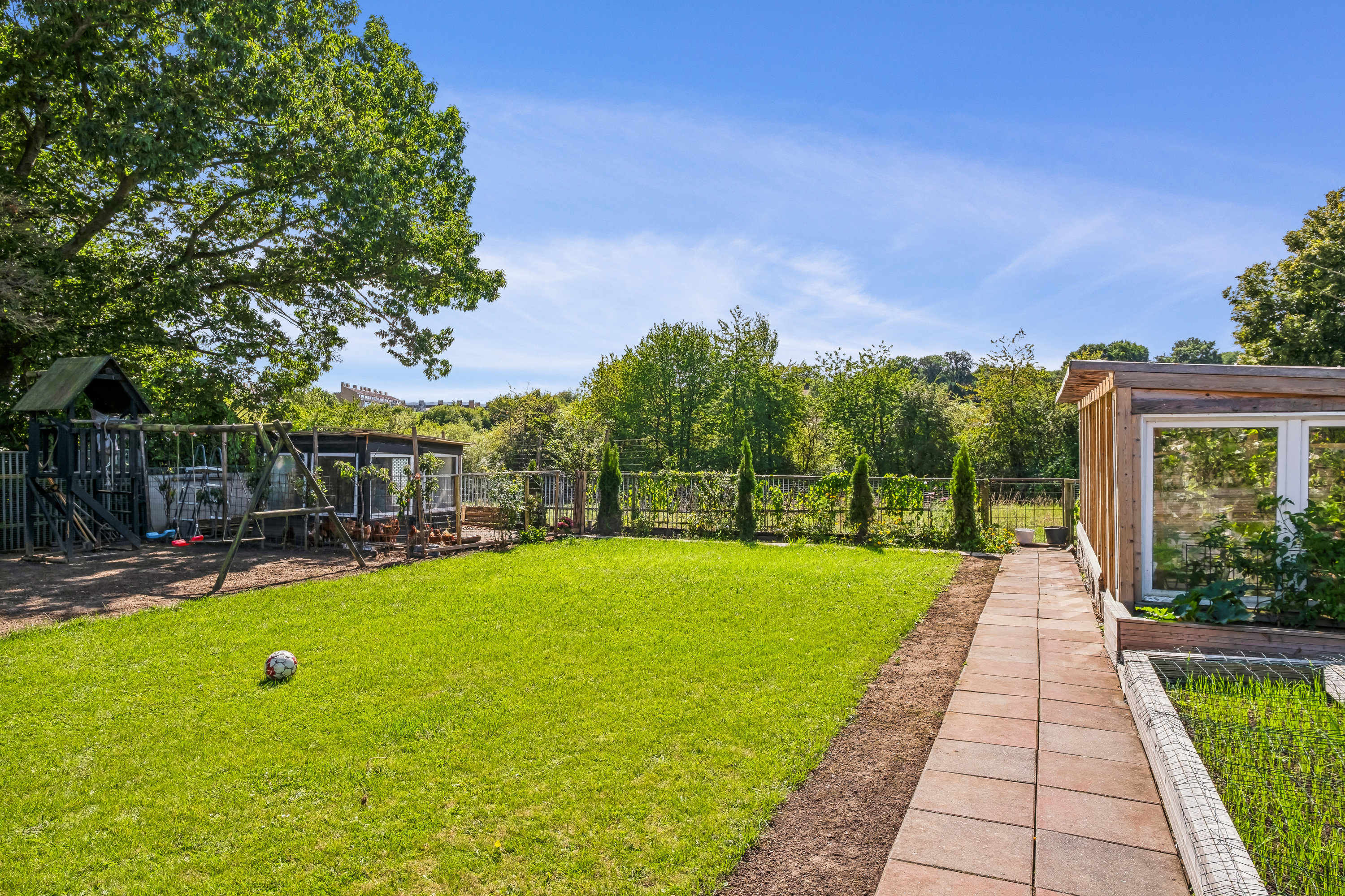 Fremhævet have billede i fuldskærmstilstand. Billede af Rønnevej 19, 8700 Horsens