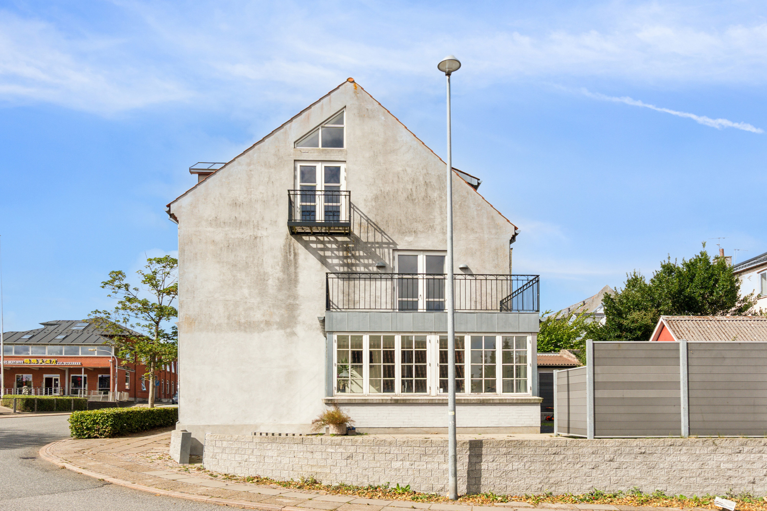 Fremhævet set fra vejen billede i fuldskærmstilstand. Billede af Jernbanegade 8, 7700 Thisted