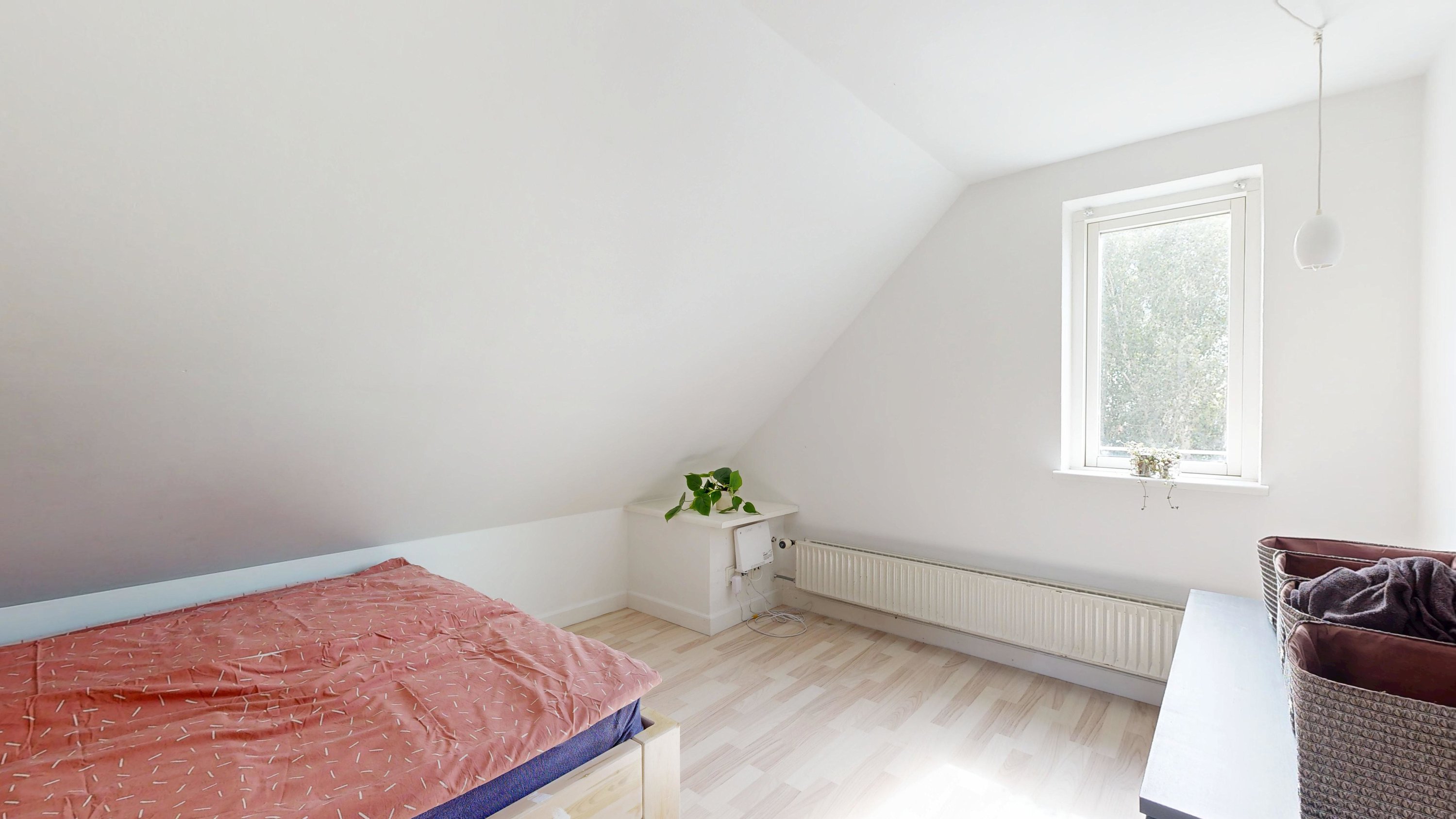 Fremhævet soveværelse billede i fuldskærmstilstand. Billede af Holmedal 43, Voerladegård, 8660 Skanderborg