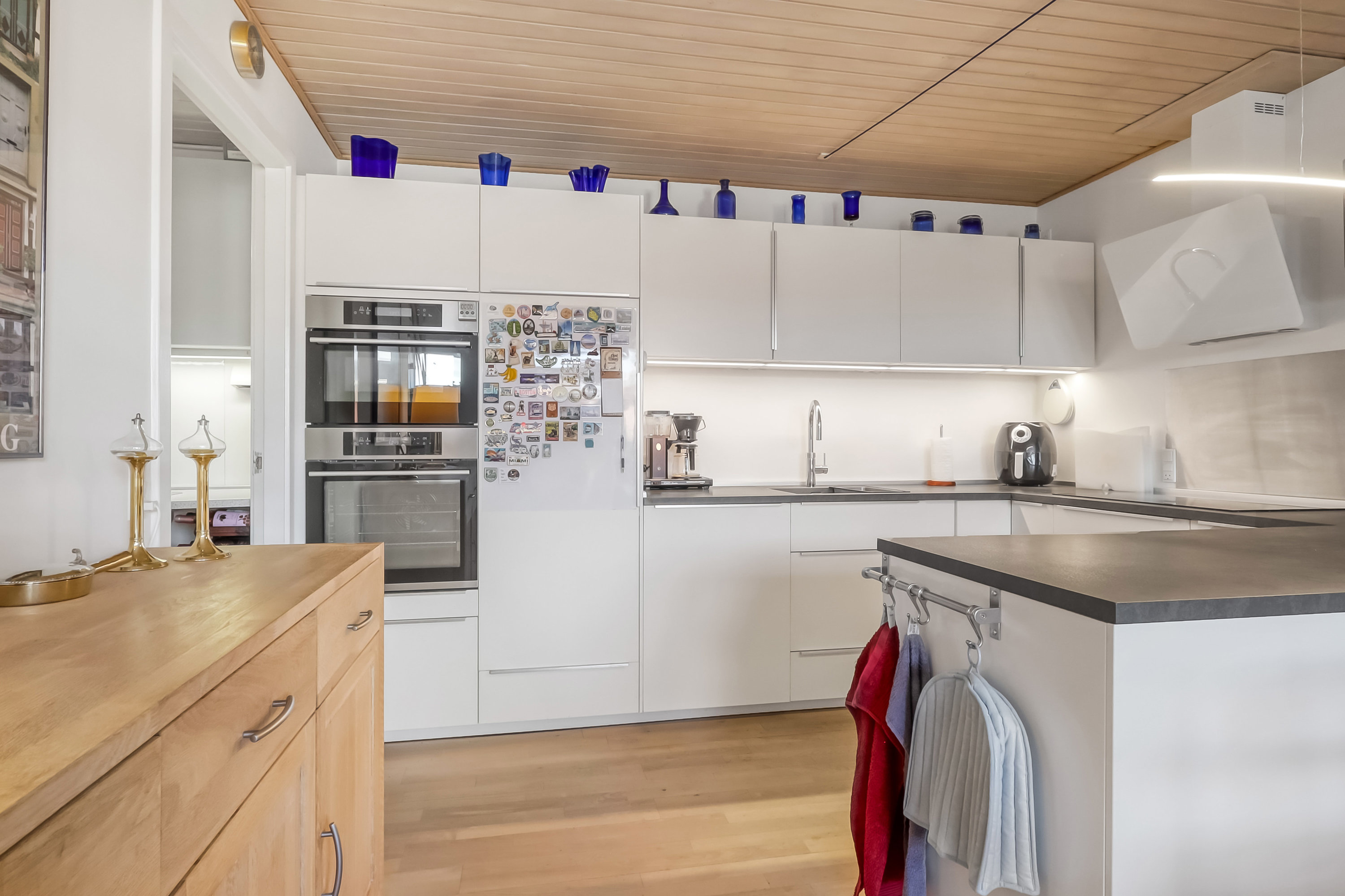 Fremhævet køkken billede i fuldskærmstilstand. Billede af Thorsvang 26, Tåsinge, 5700 Svendborg