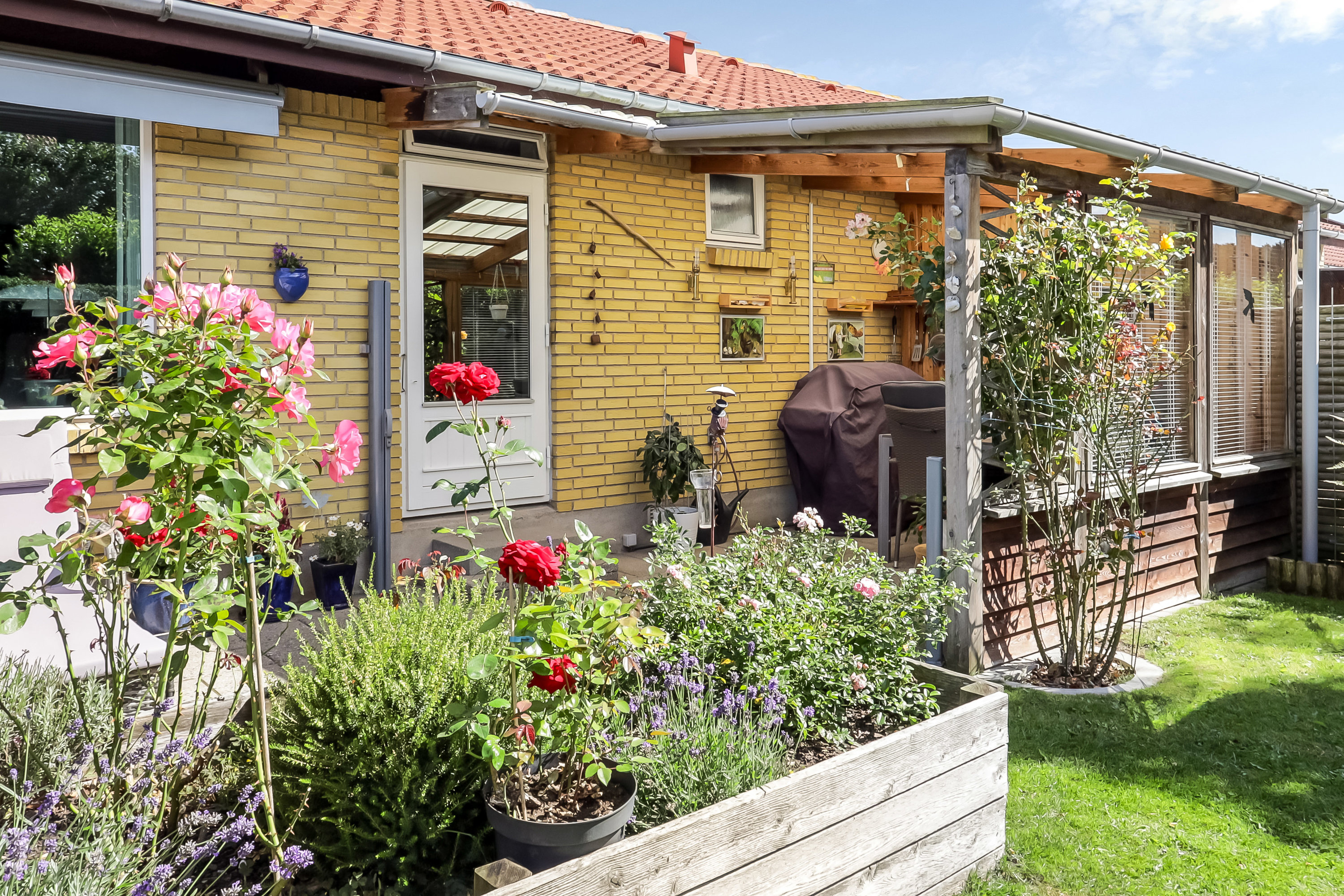 Fremhævet terrasse billede i fuldskærmstilstand. Billede af Thorsvang 26, Tåsinge, 5700 Svendborg