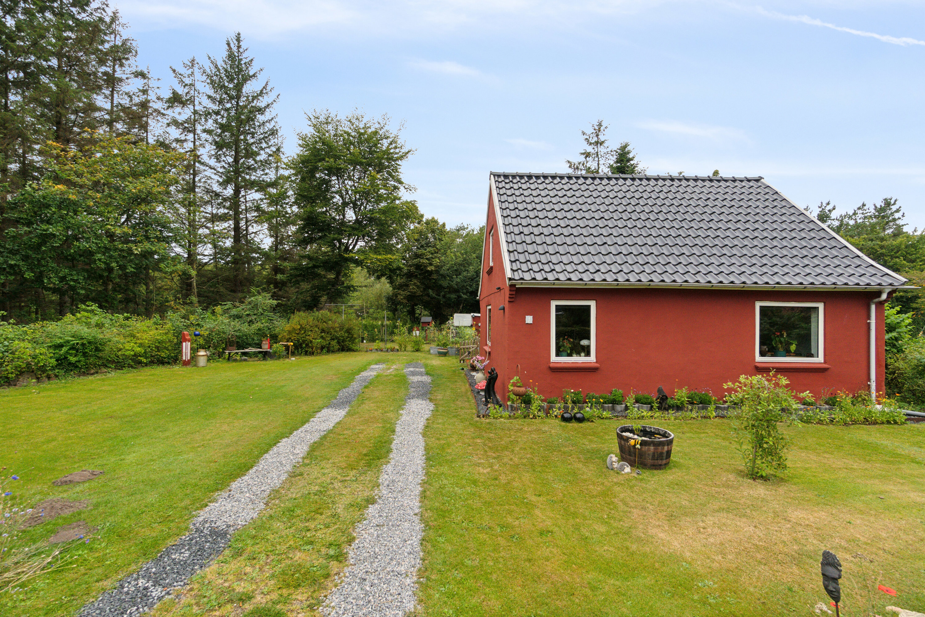 Fremhævet set fra vejen billede i fuldskærmstilstand. Billede af Nørbyvej 1, Tved, 7700 Thisted