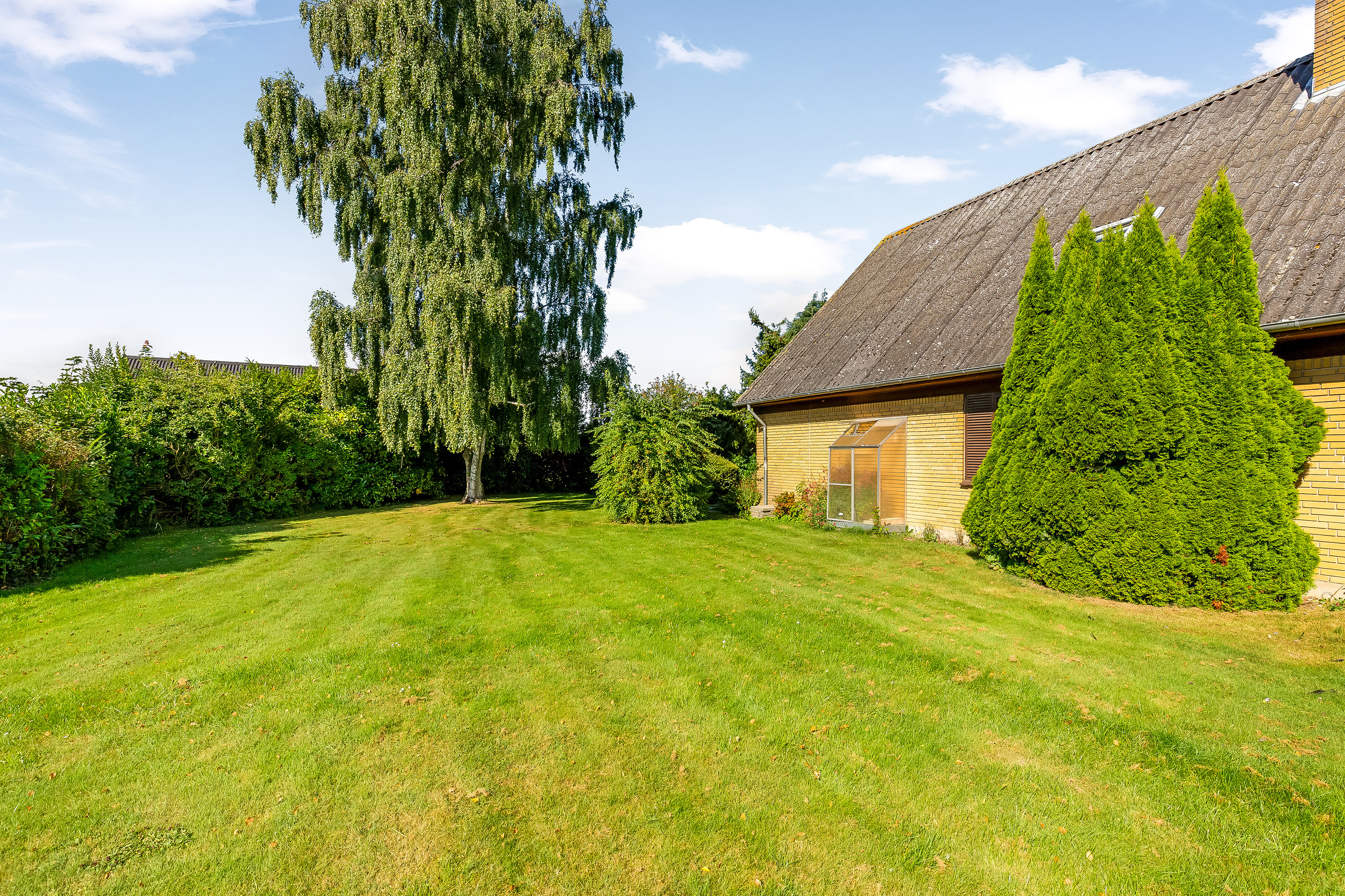 Fremhævet facade billede i fuldskærmstilstand. Billede af Lokesvej 22, 4873 Væggerløse