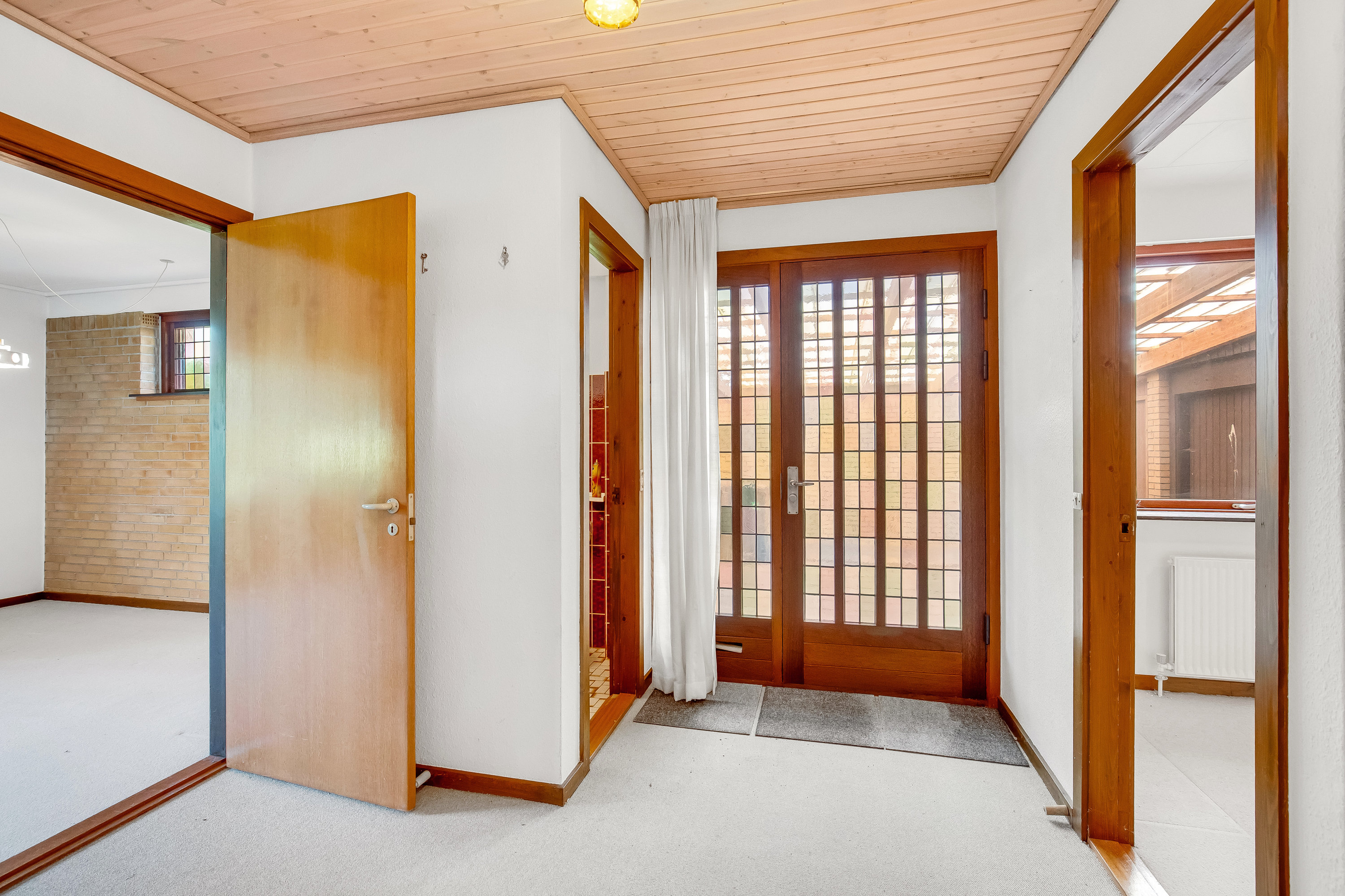 Fremhævet gang billede i fuldskærmstilstand. Billede af Lokesvej 22, 4873 Væggerløse