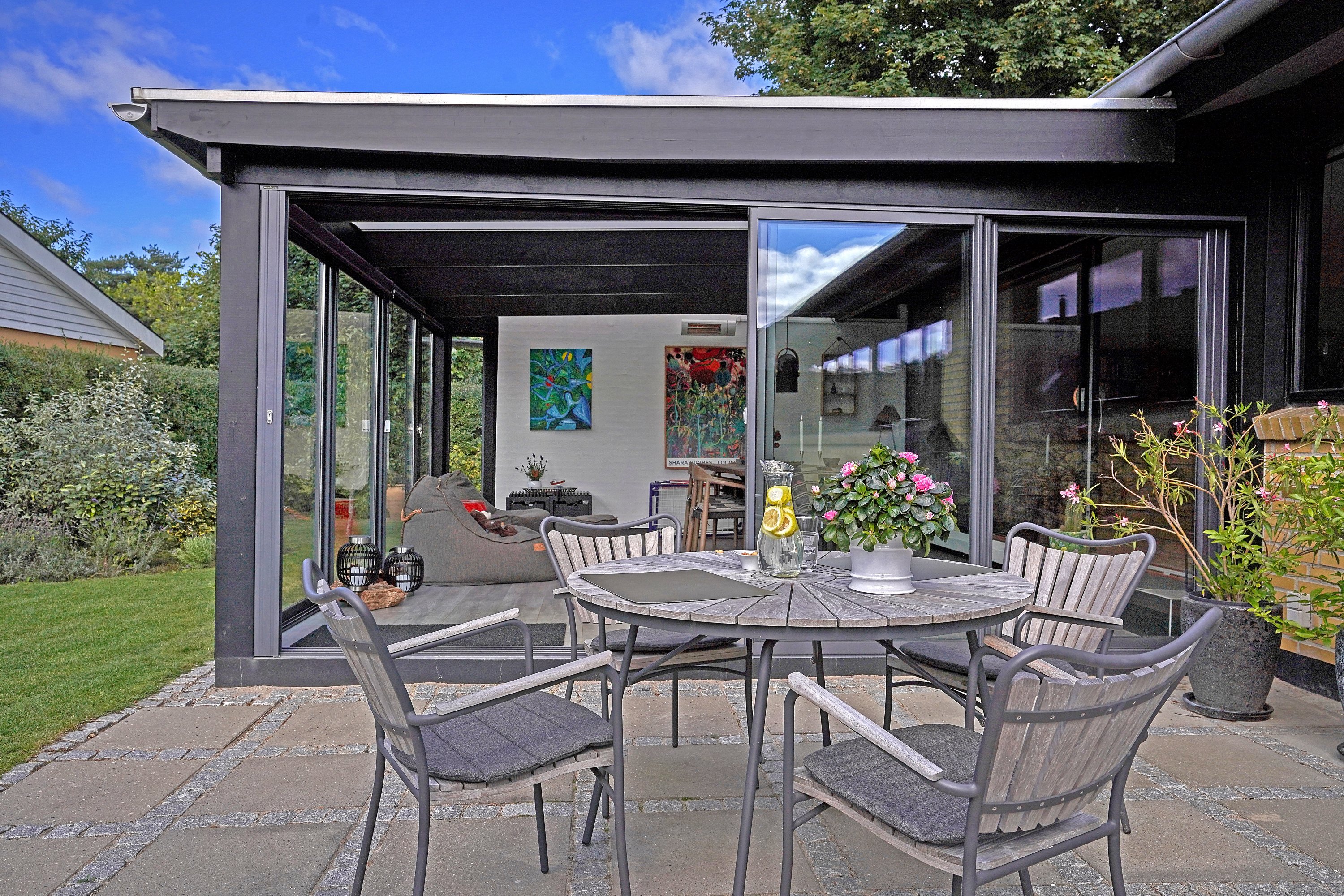 Fremhævet terrasse billede i fuldskærmstilstand. Billede af Rasmus Knudsens Vej 36, 3000 Helsingør