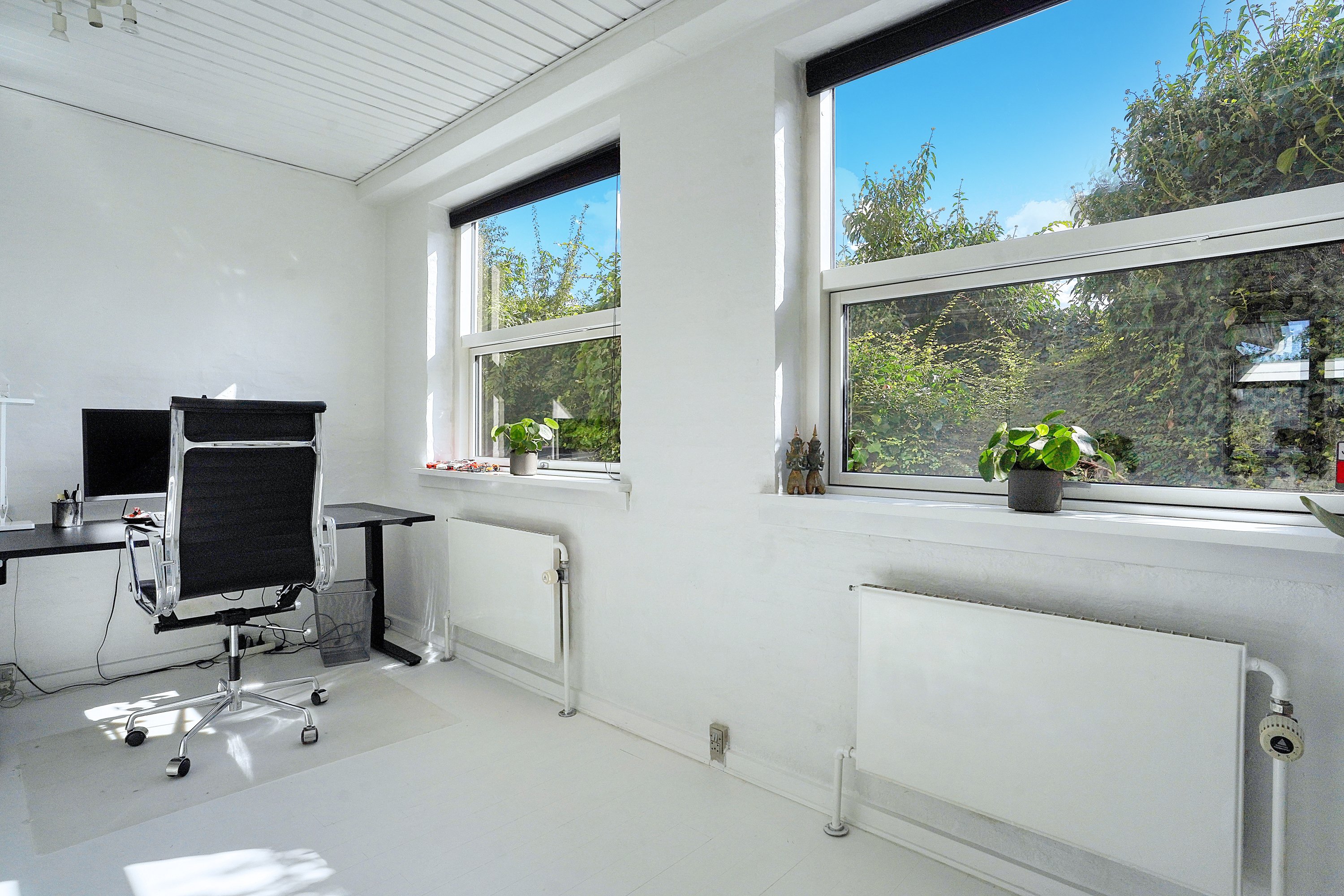 Fremhævet værelse billede i fuldskærmstilstand. Billede af Rønnebærvej 27, 3400 Hillerød