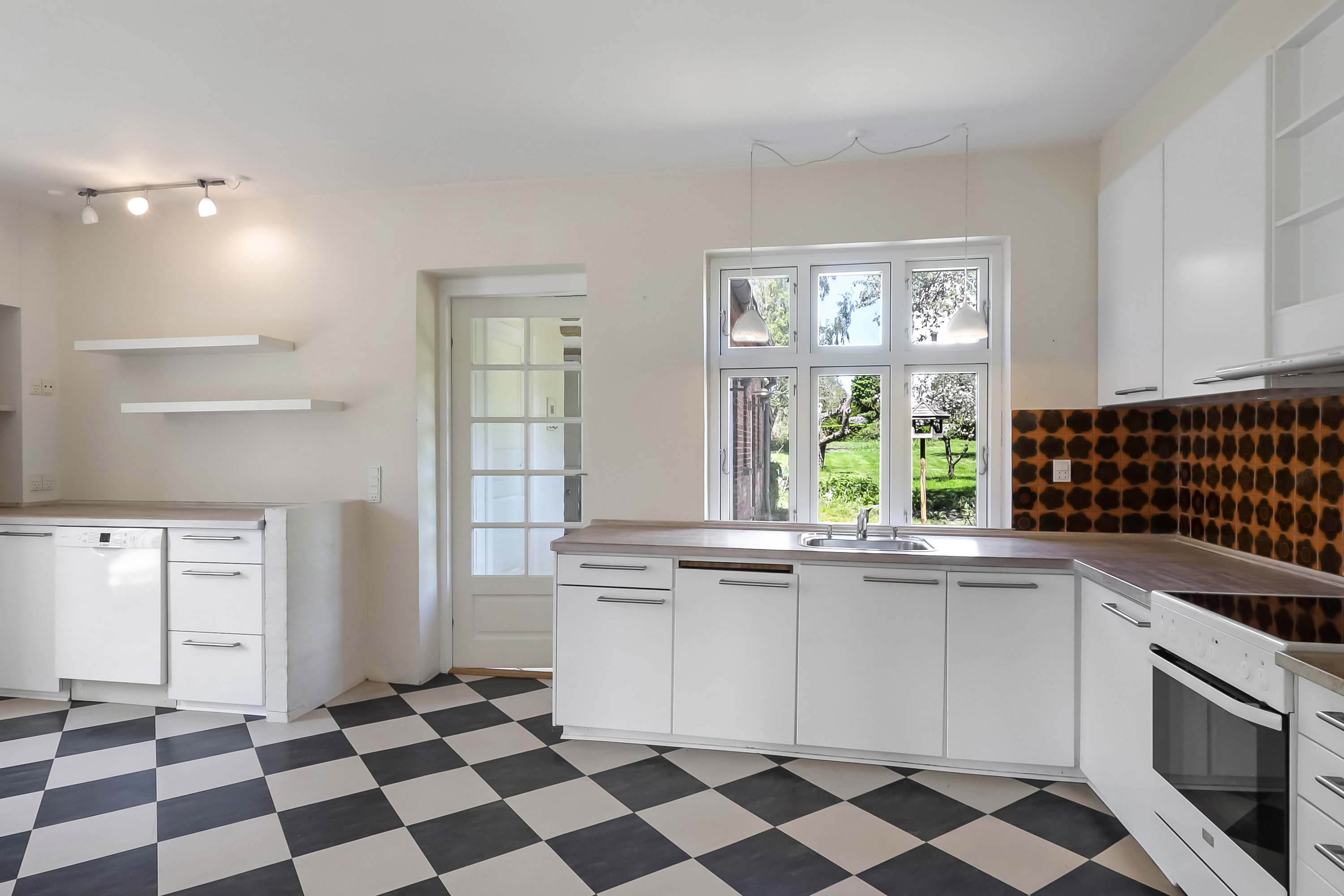 Fremhævet køkken billede i fuldskærmstilstand. Billede af Åbyvej 8, Hundstrup, 5762 Vester Skerninge