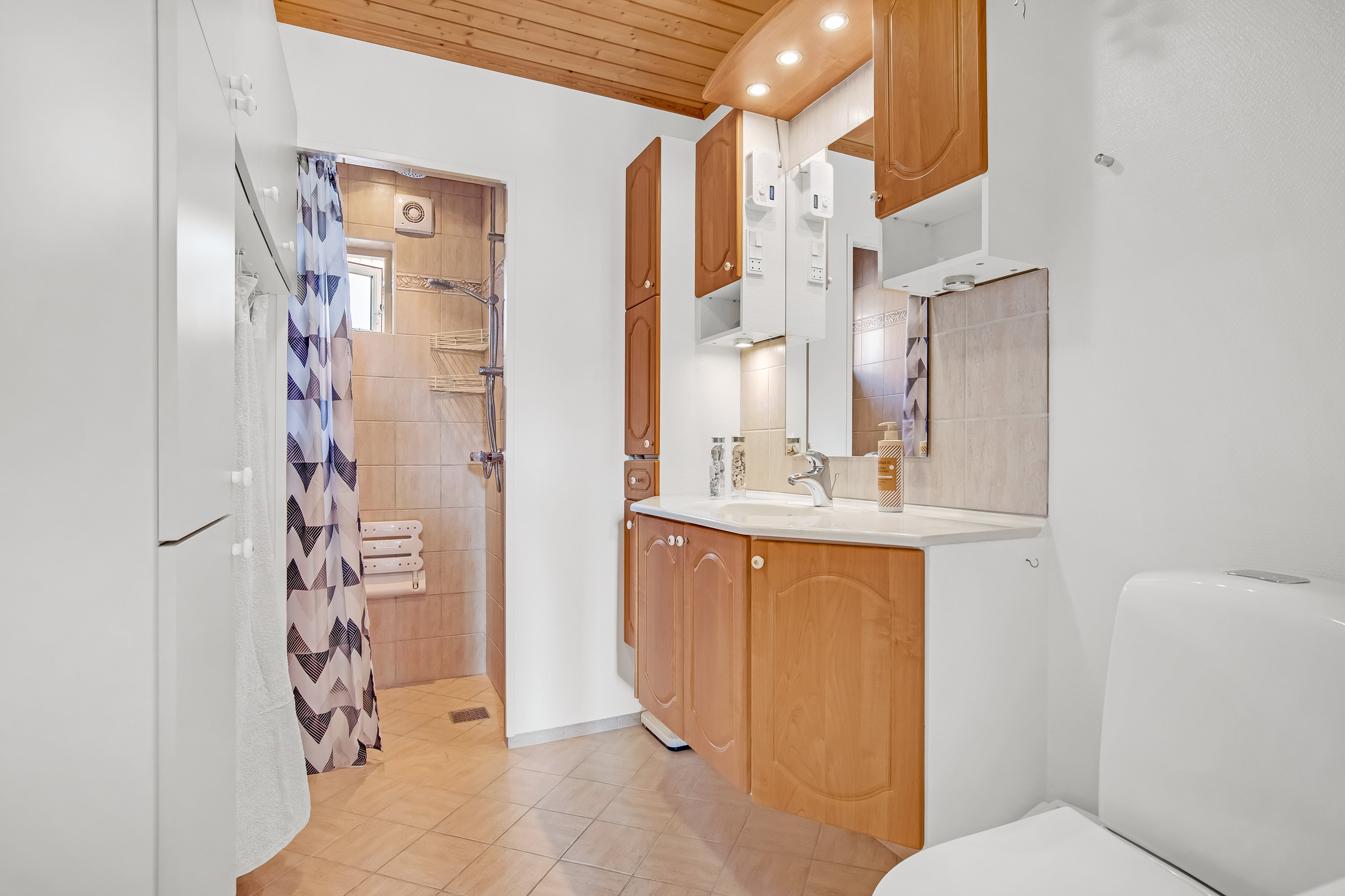 Fremhævet badeværelse billede i fuldskærmstilstand. Billede af Kapelvej 1, 7830 Vinderup