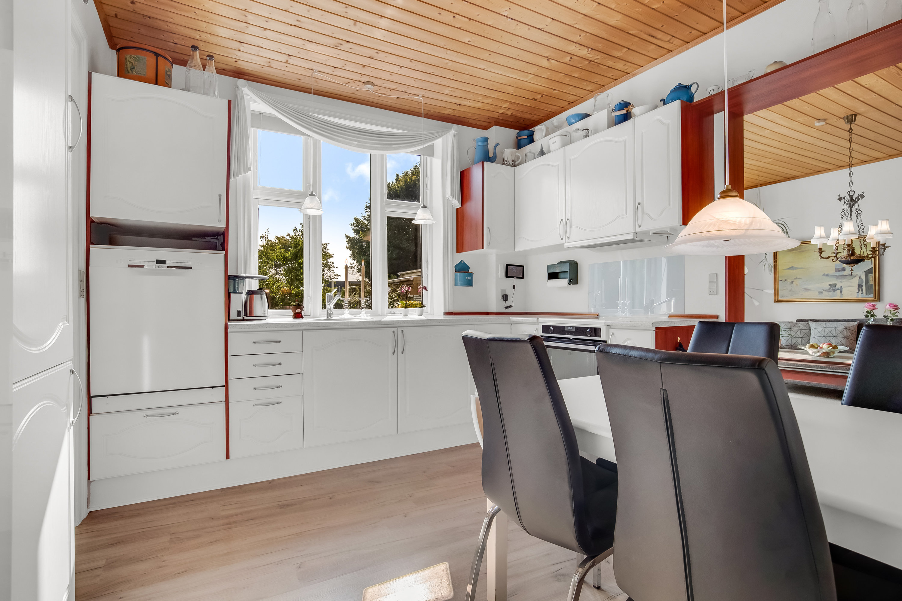 Fremhævet køkken billede i fuldskærmstilstand. Billede af Kapelvej 1, 7830 Vinderup