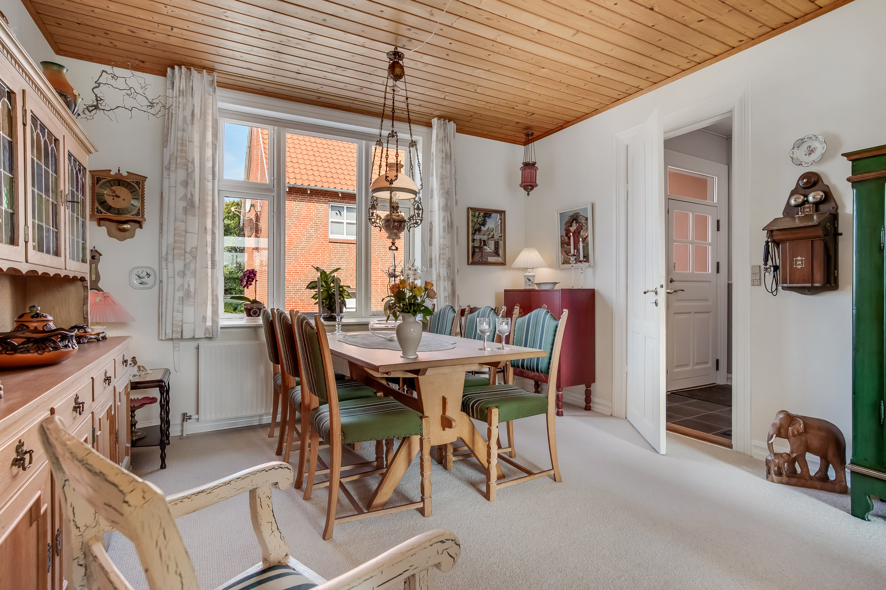 Fremhævet stue billede i fuldskærmstilstand. Billede af Kapelvej 1, 7830 Vinderup