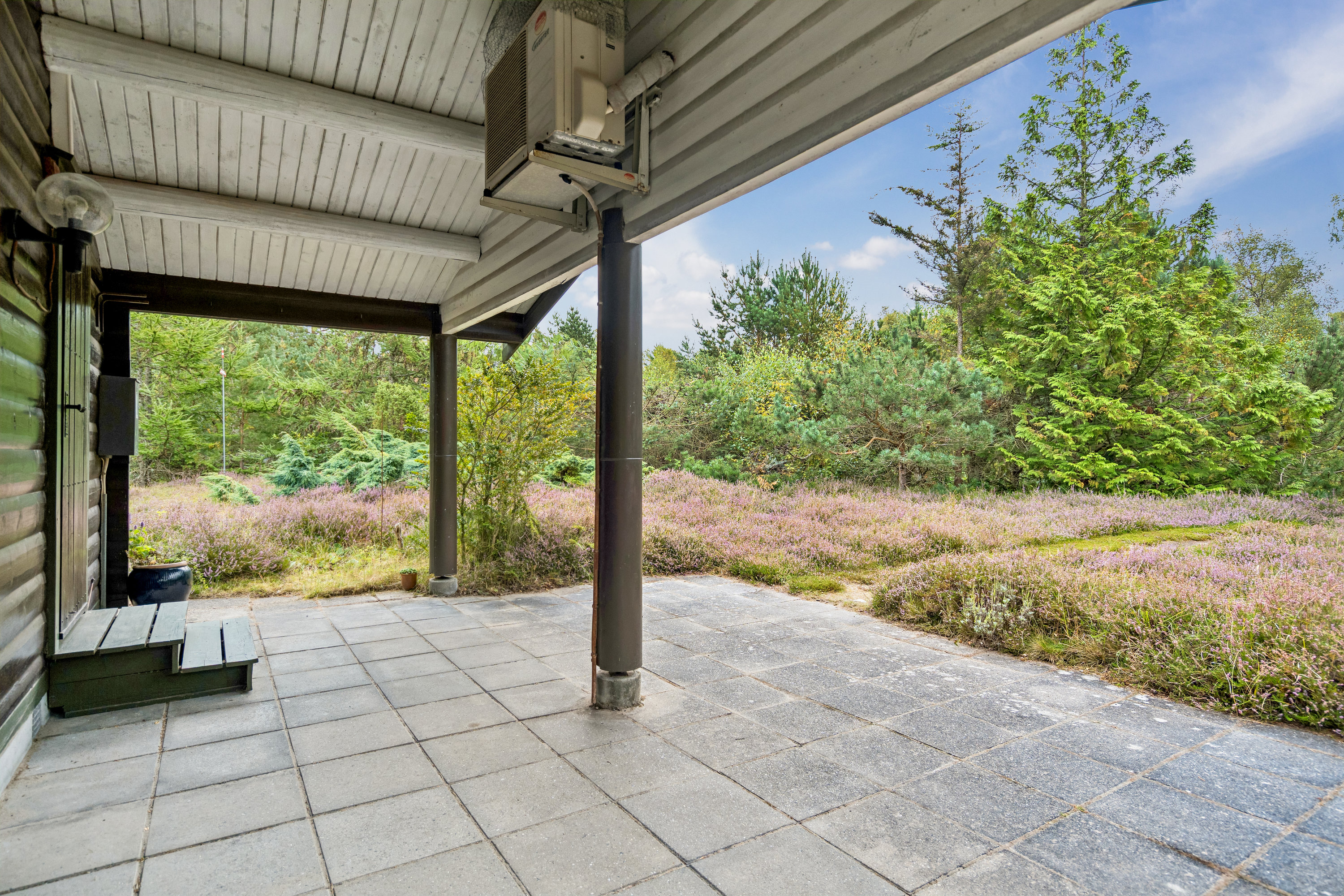 Fremhævet terrasse billede i fuldskærmstilstand. Billede af Skovduevej 4, Østerby, 9940 Læsø