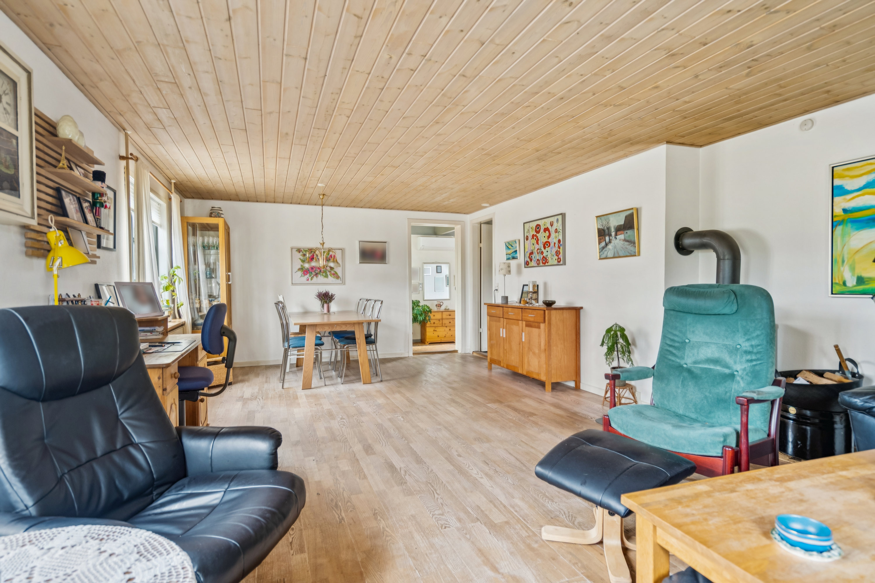 Fremhævet stue billede i fuldskærmstilstand. Billede af Ternevej 2, Østerby Havn, 9940 Læsø