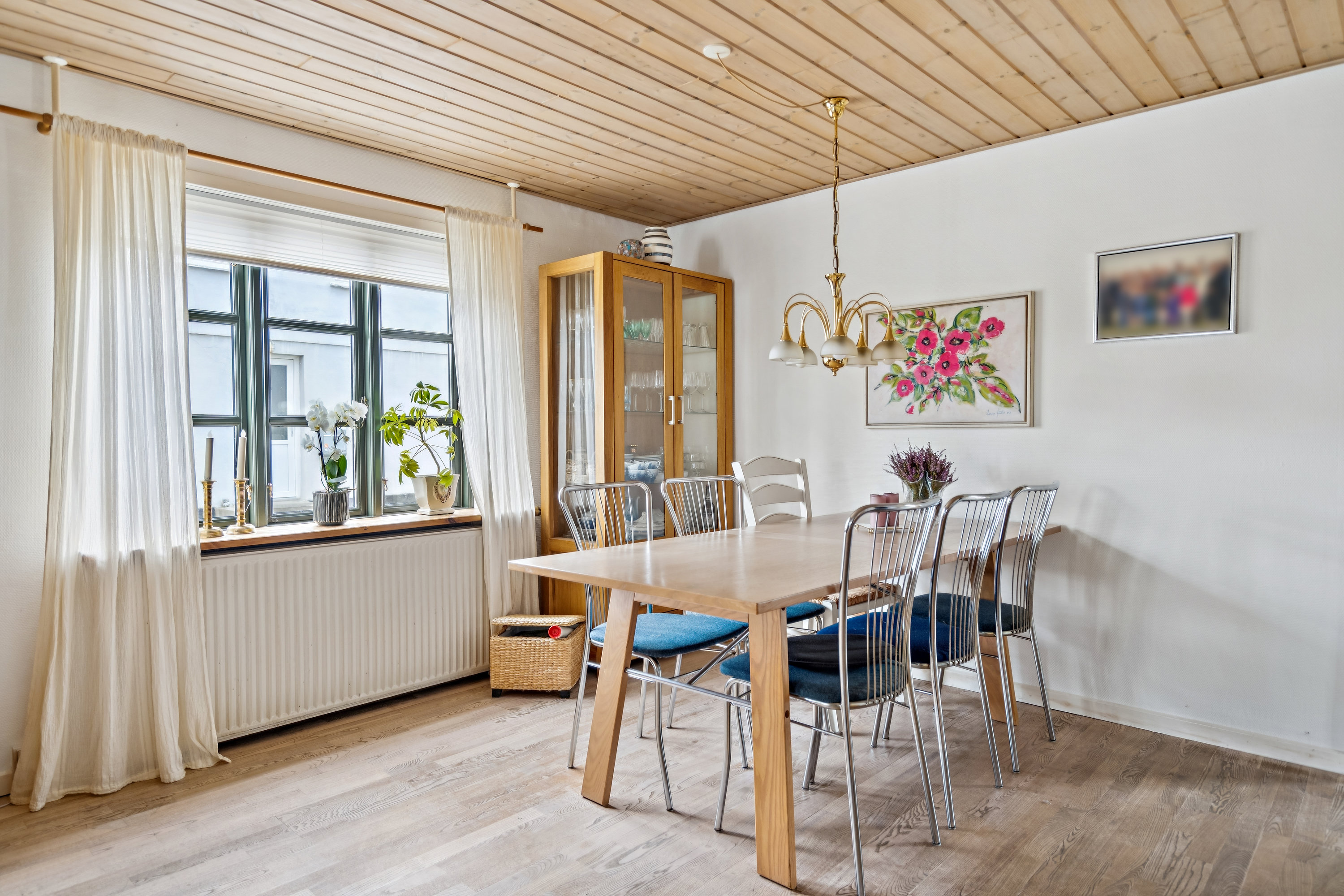 Fremhævet stue billede i fuldskærmstilstand. Billede af Ternevej 2, Østerby Havn, 9940 Læsø