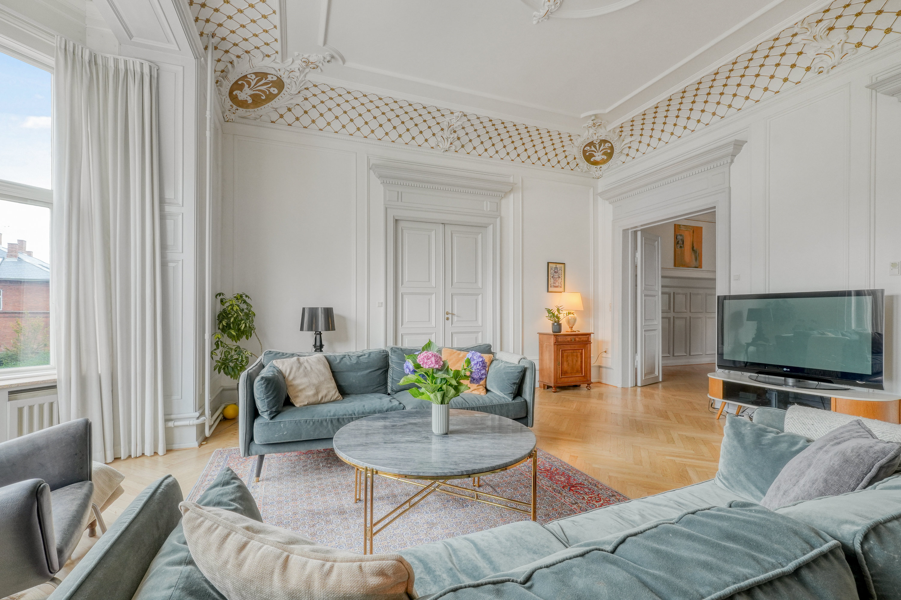 Fremhævet andet billede i fuldskærmstilstand. Billede af Amicisvej 21, 1., 1852 Frederiksberg C