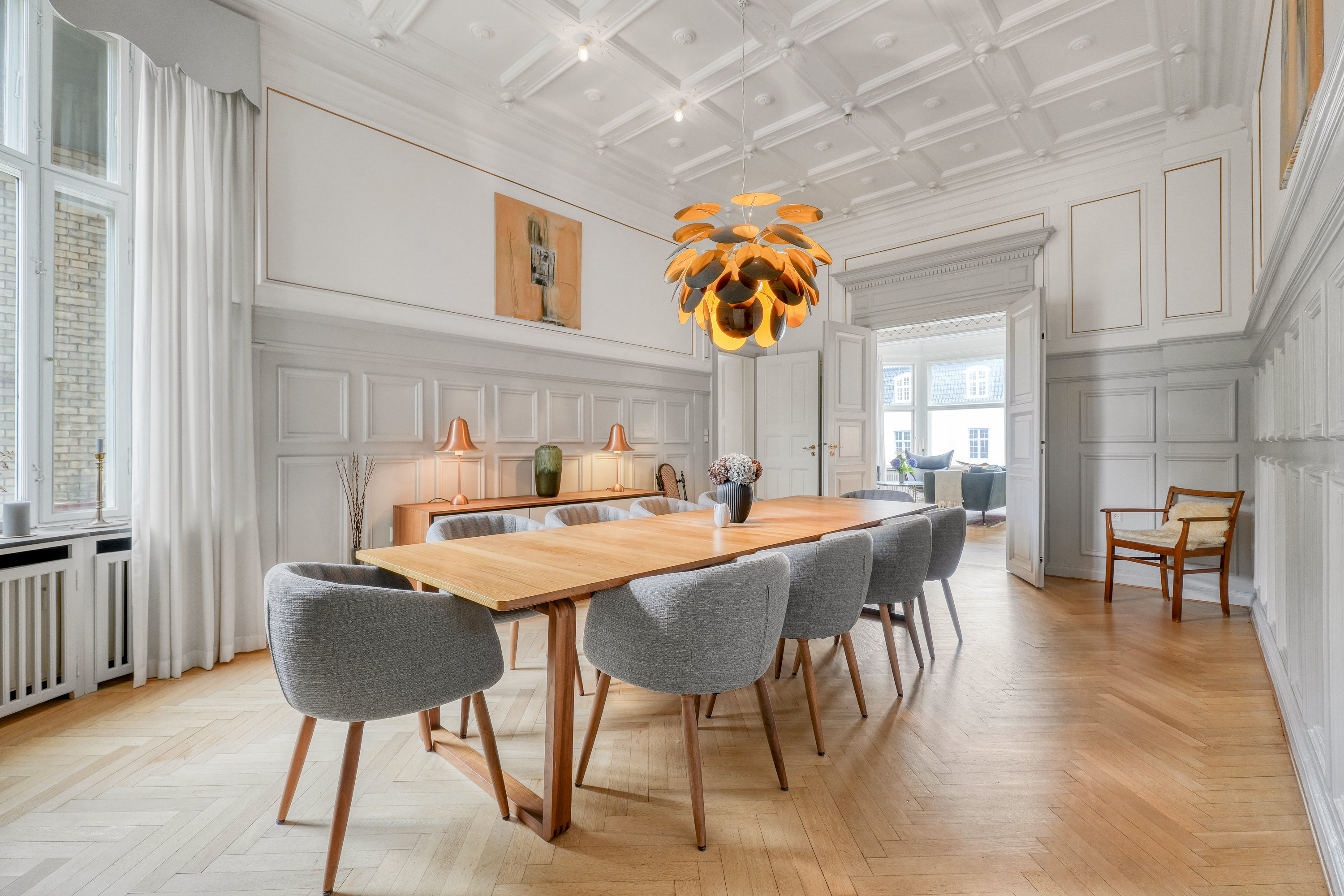 Fremhævet andet billede i fuldskærmstilstand. Billede af Amicisvej 21, 1., 1852 Frederiksberg C