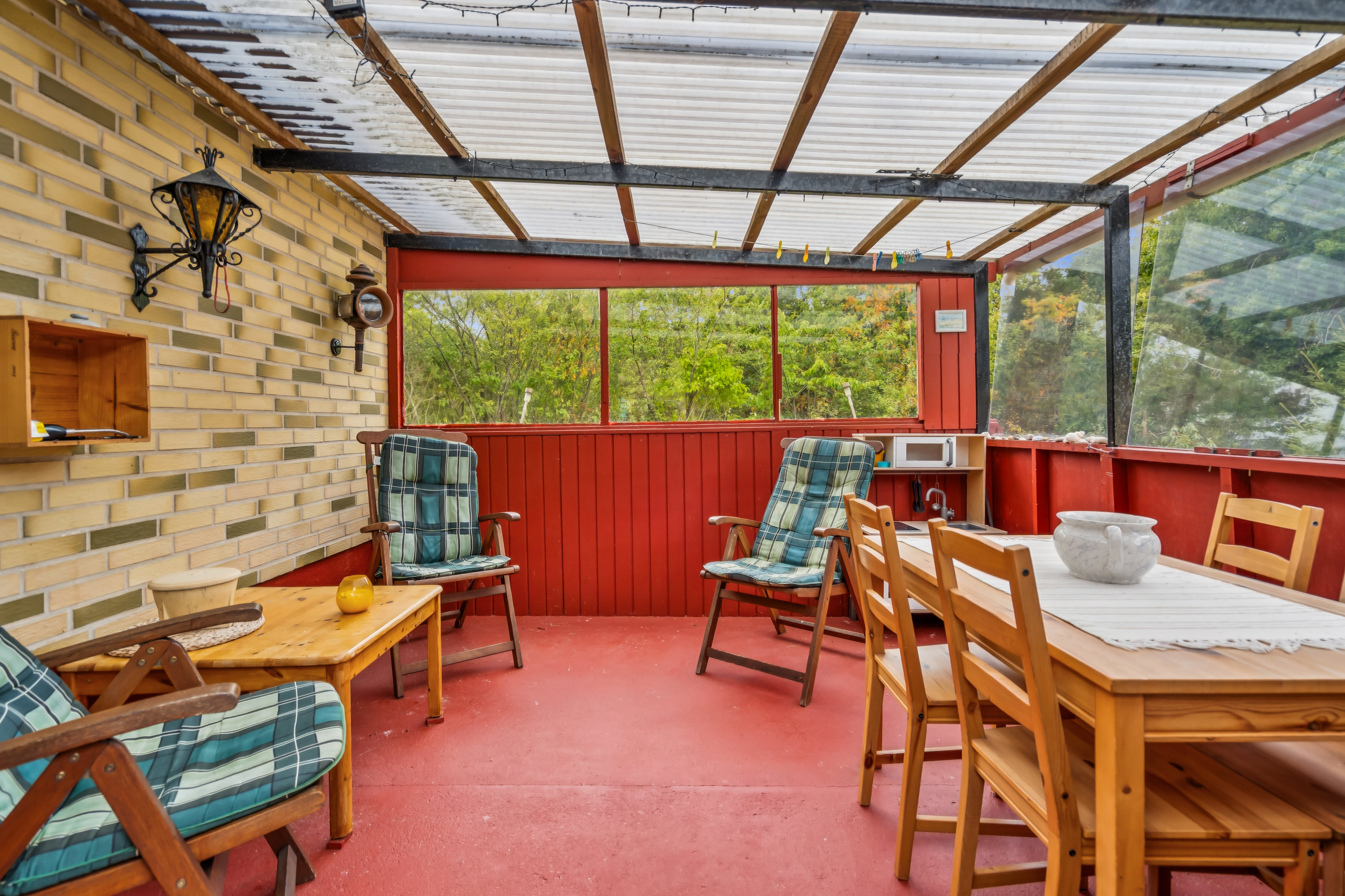 Fremhævet udestue billede i fuldskærmstilstand. Billede af Strandvejen 4, Vesterø Havn, 9940 Læsø