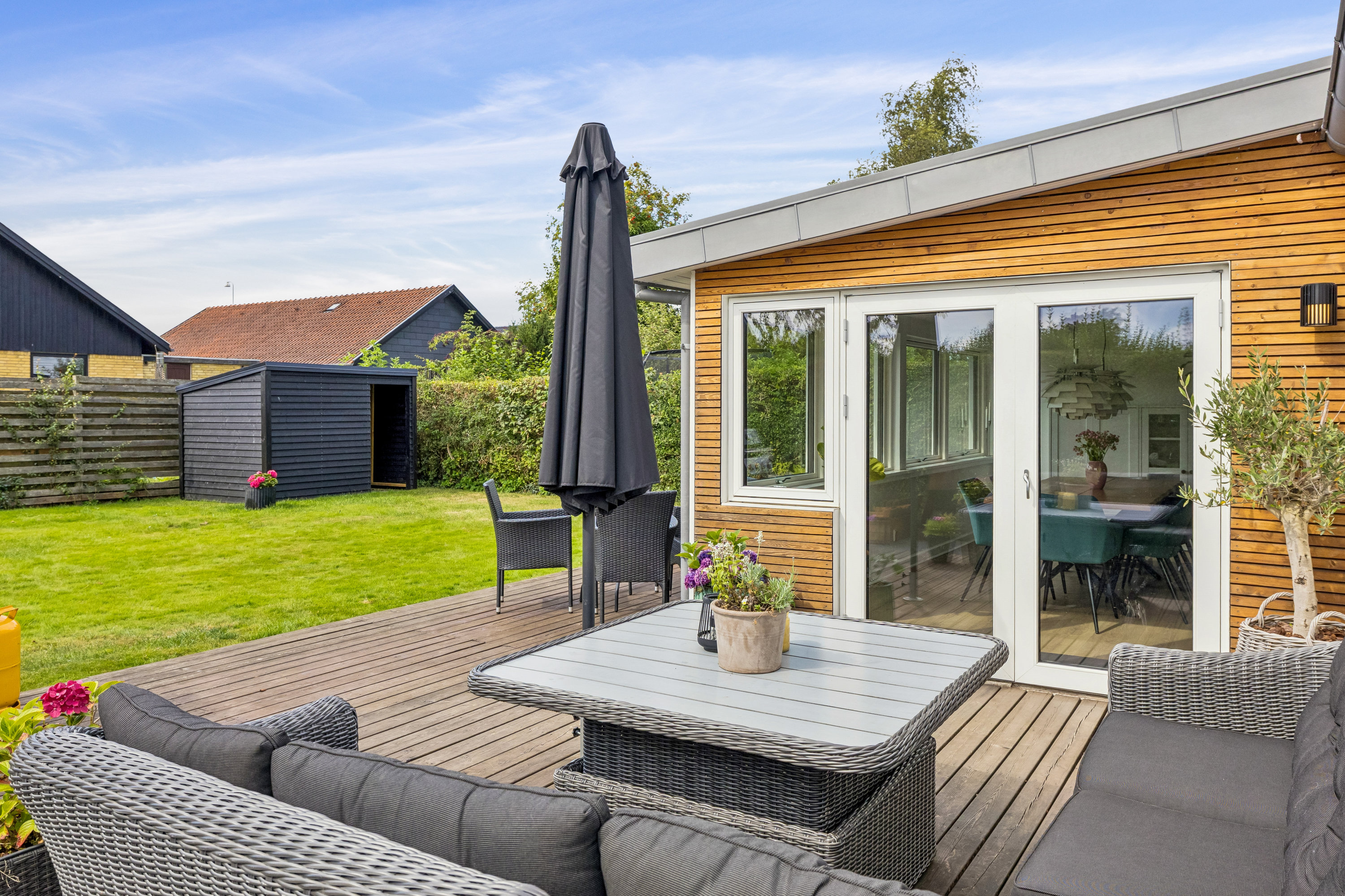 Fremhævet terrasse billede i fuldskærmstilstand. Billede af Roers Allé 26, Tarup, 5210 Odense NV