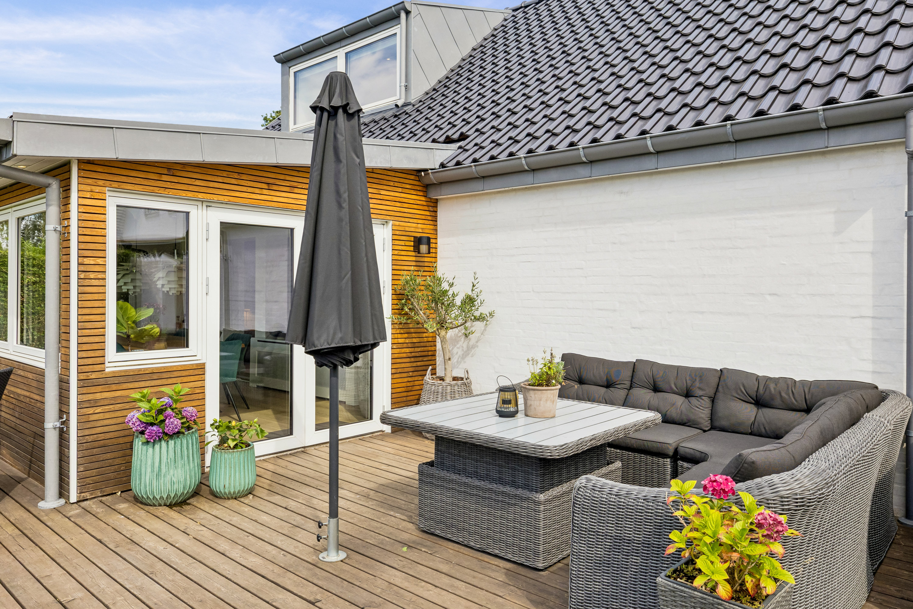 Fremhævet terrasse billede i fuldskærmstilstand. Billede af Roers Allé 26, Tarup, 5210 Odense NV