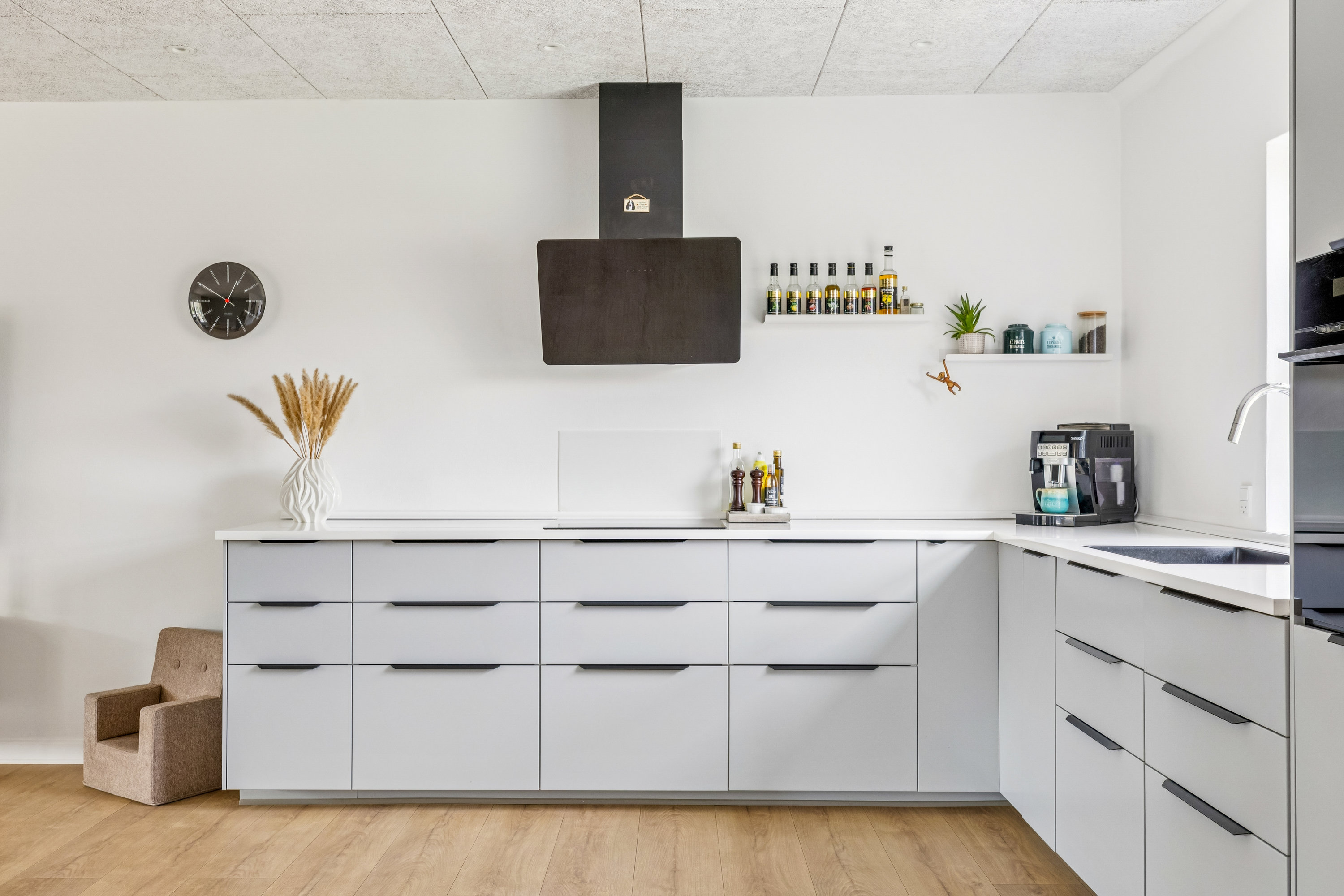 Fremhævet køkken billede i fuldskærmstilstand. Billede af Roers Allé 26, Tarup, 5210 Odense NV