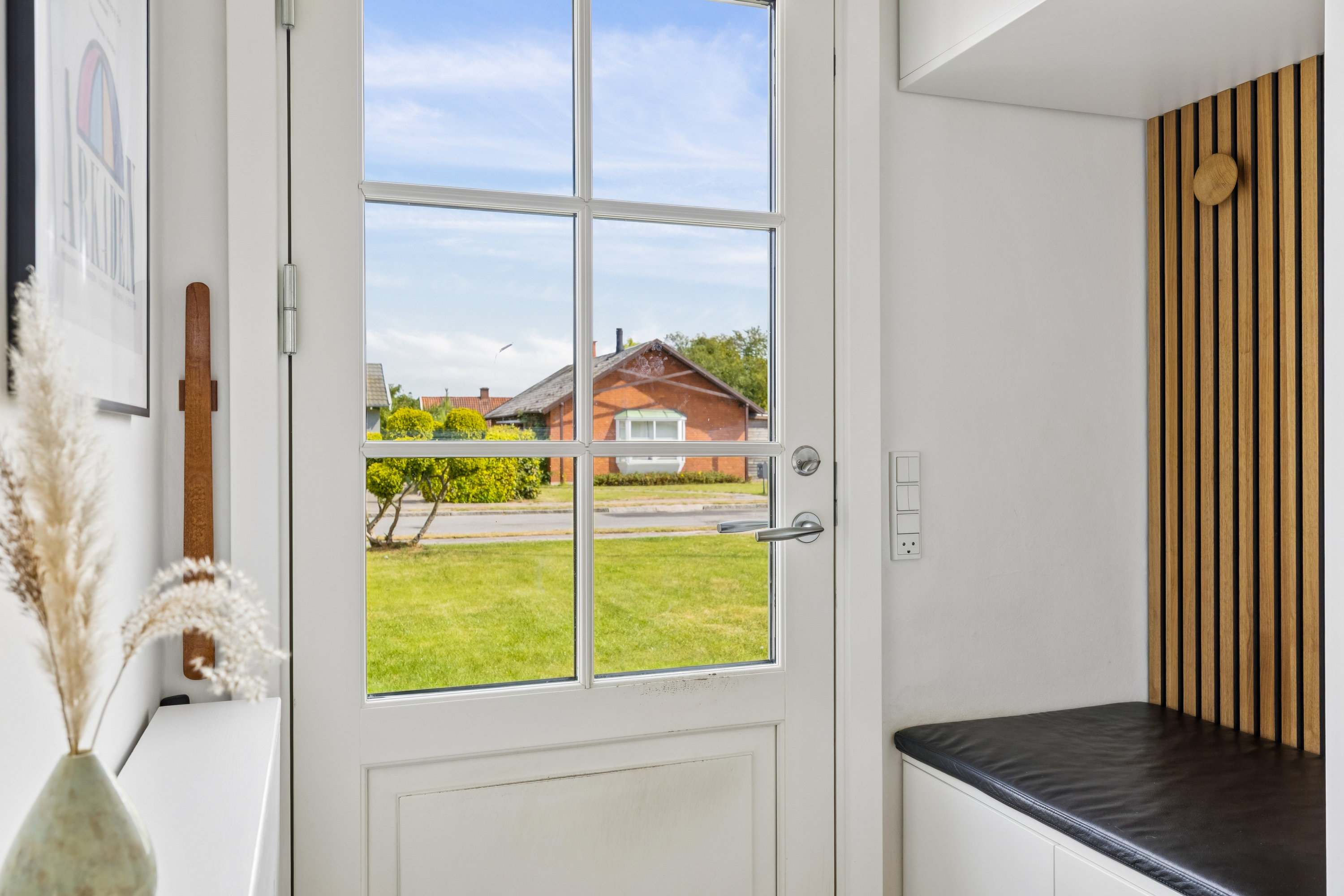 Fremhævet entré billede i fuldskærmstilstand. Billede af Roers Allé 26, Tarup, 5210 Odense NV