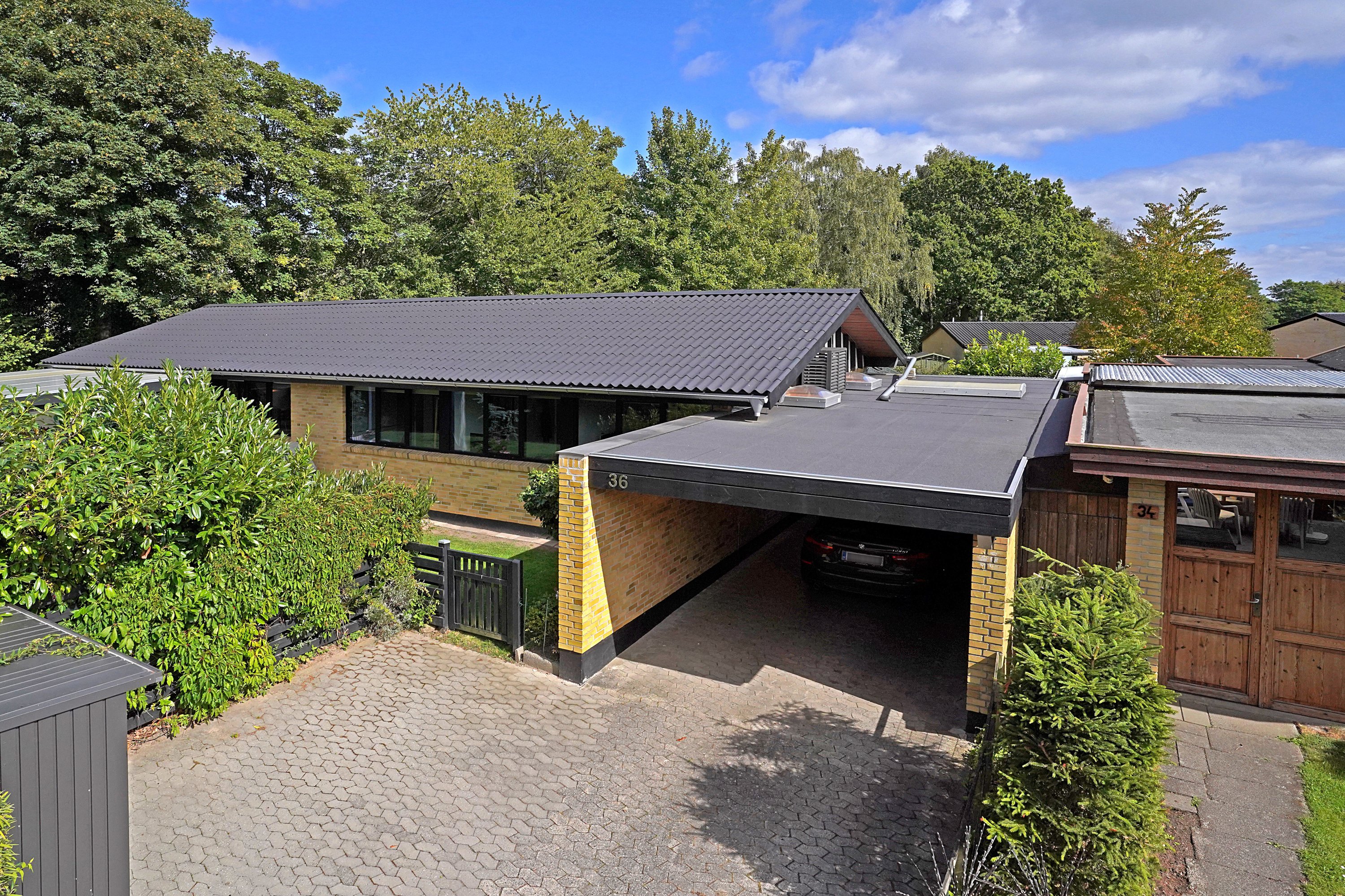 Fremhævet ejendommen billede i fuldskærmstilstand. Billede af Rasmus Knudsens Vej 36, 3000 Helsingør