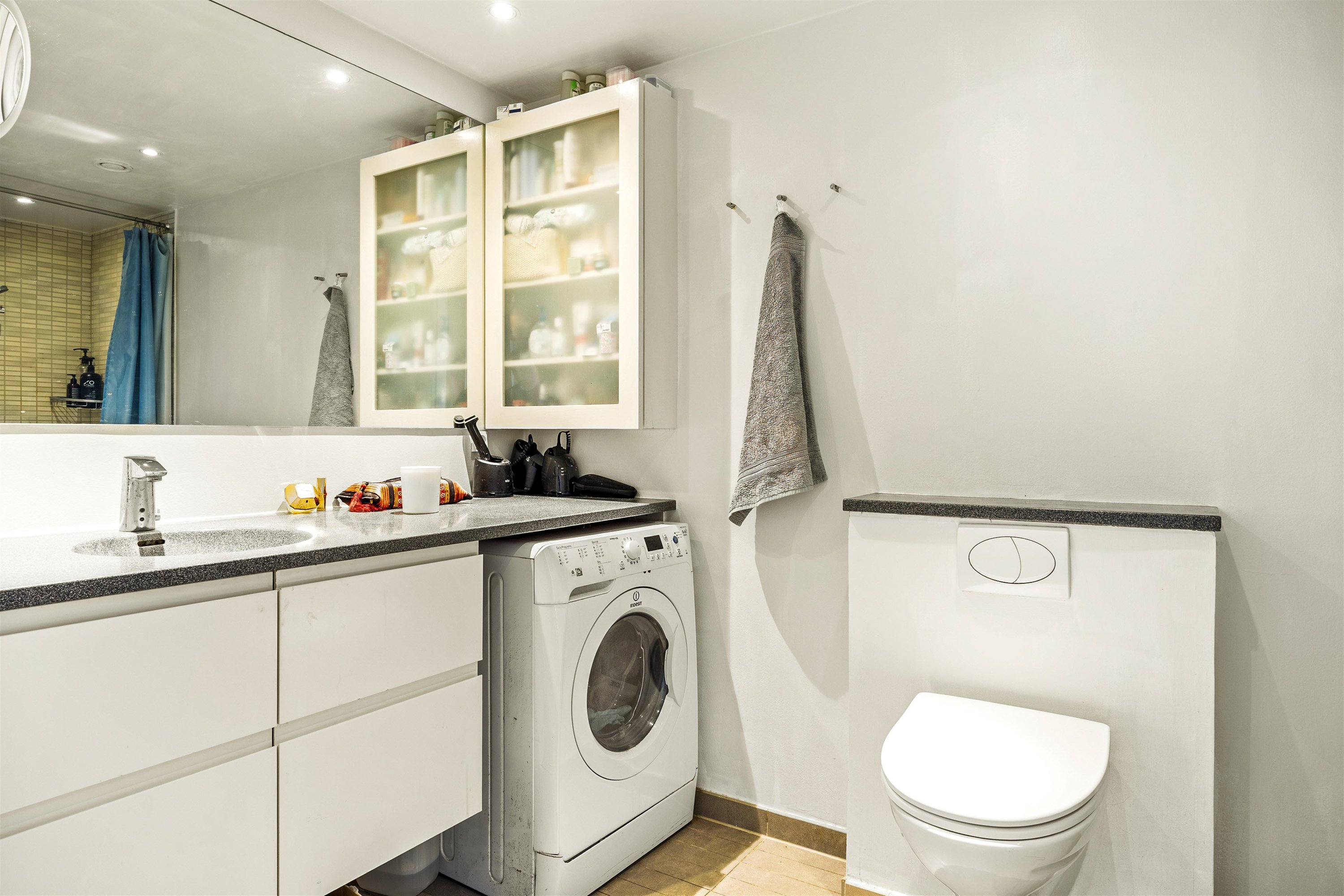 Fremhævet bad billede i fuldskærmstilstand. Billede af Murergade 7, 4. mf., 3000 Helsingør