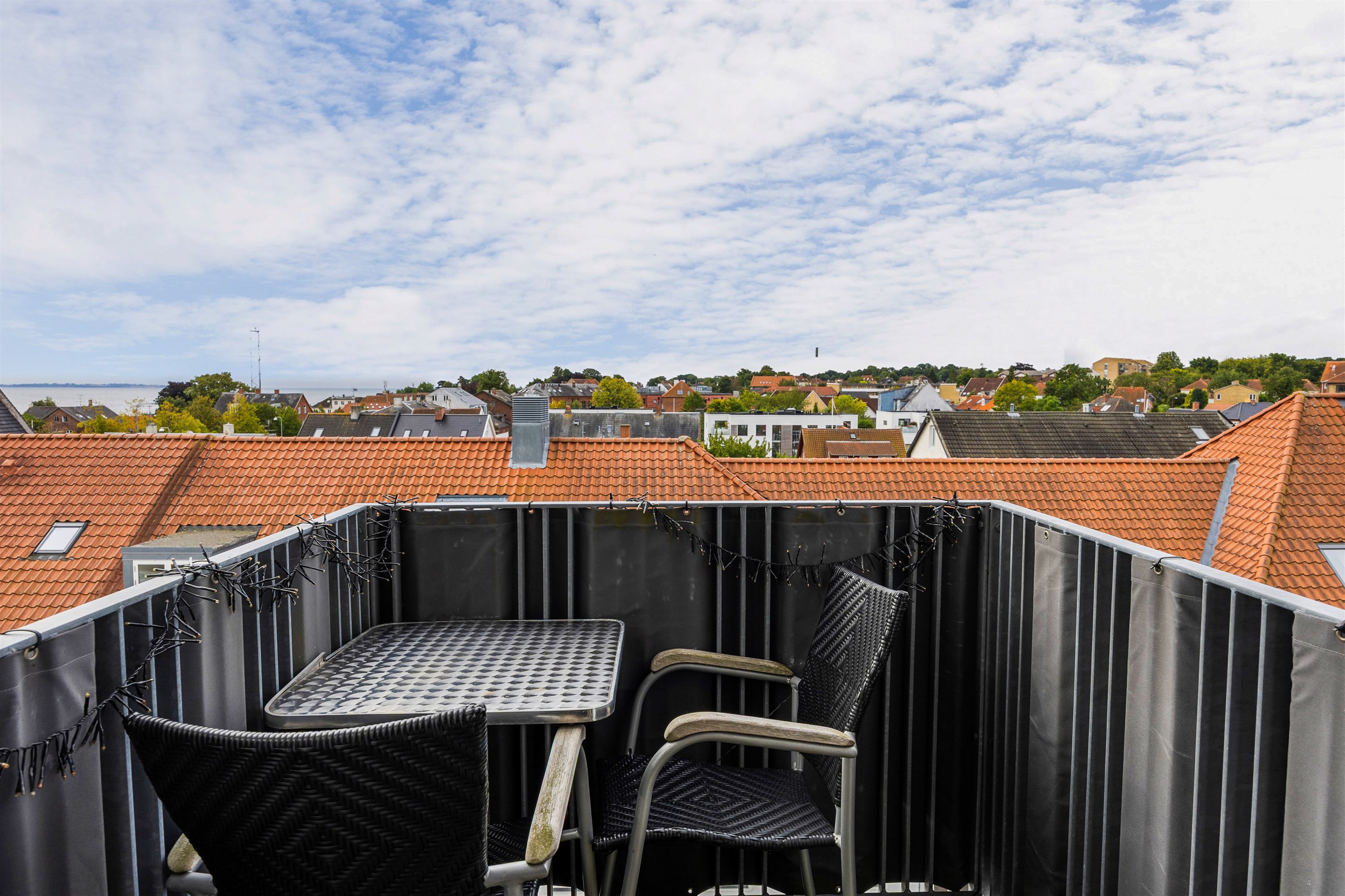 Fremhævet altan billede i fuldskærmstilstand. Billede af Murergade 7, 4. mf., 3000 Helsingør