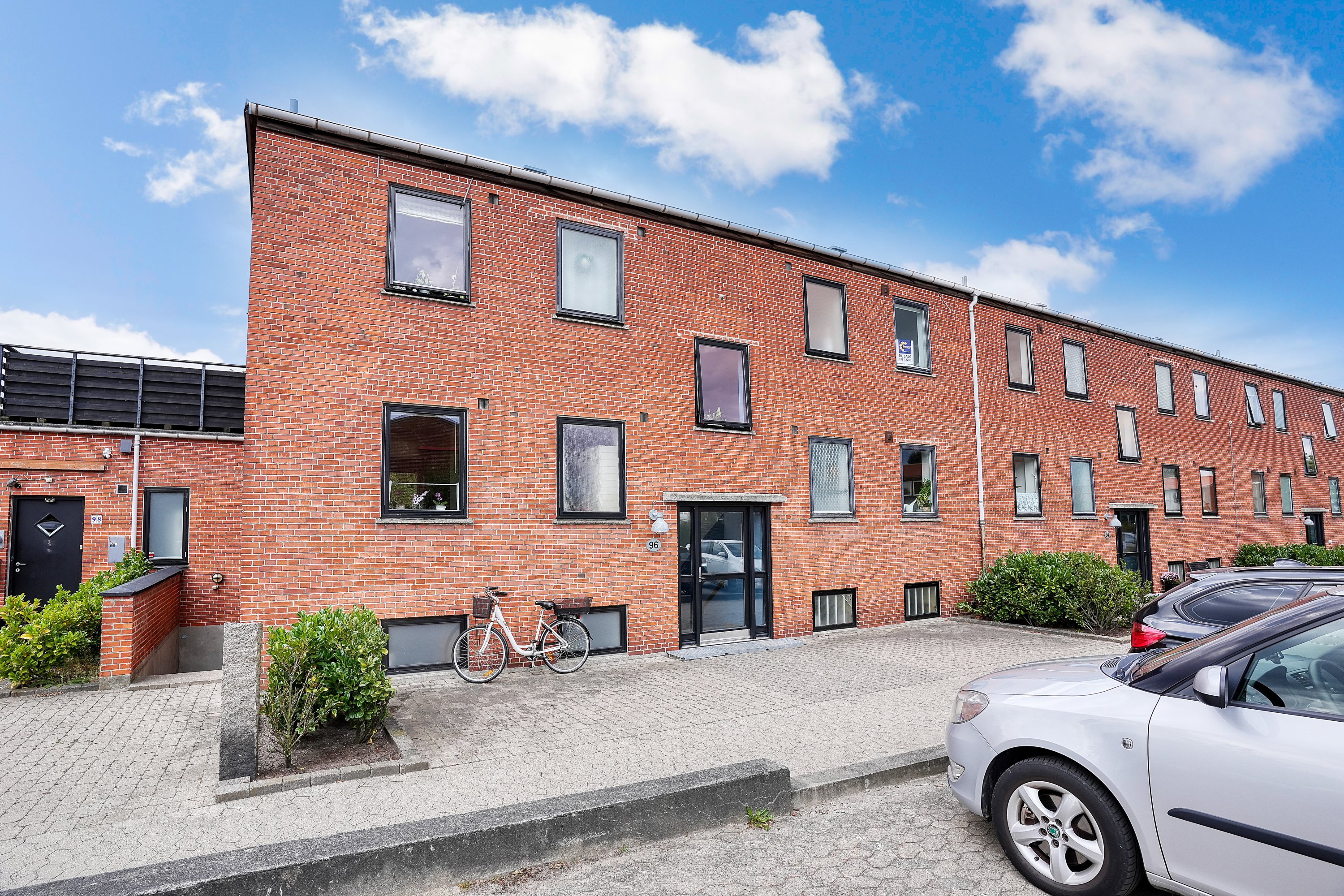 Fremhævet ejendommen billede i fuldskærmstilstand. Billede af Listedvej 96, 1. th., 2770 Kastrup