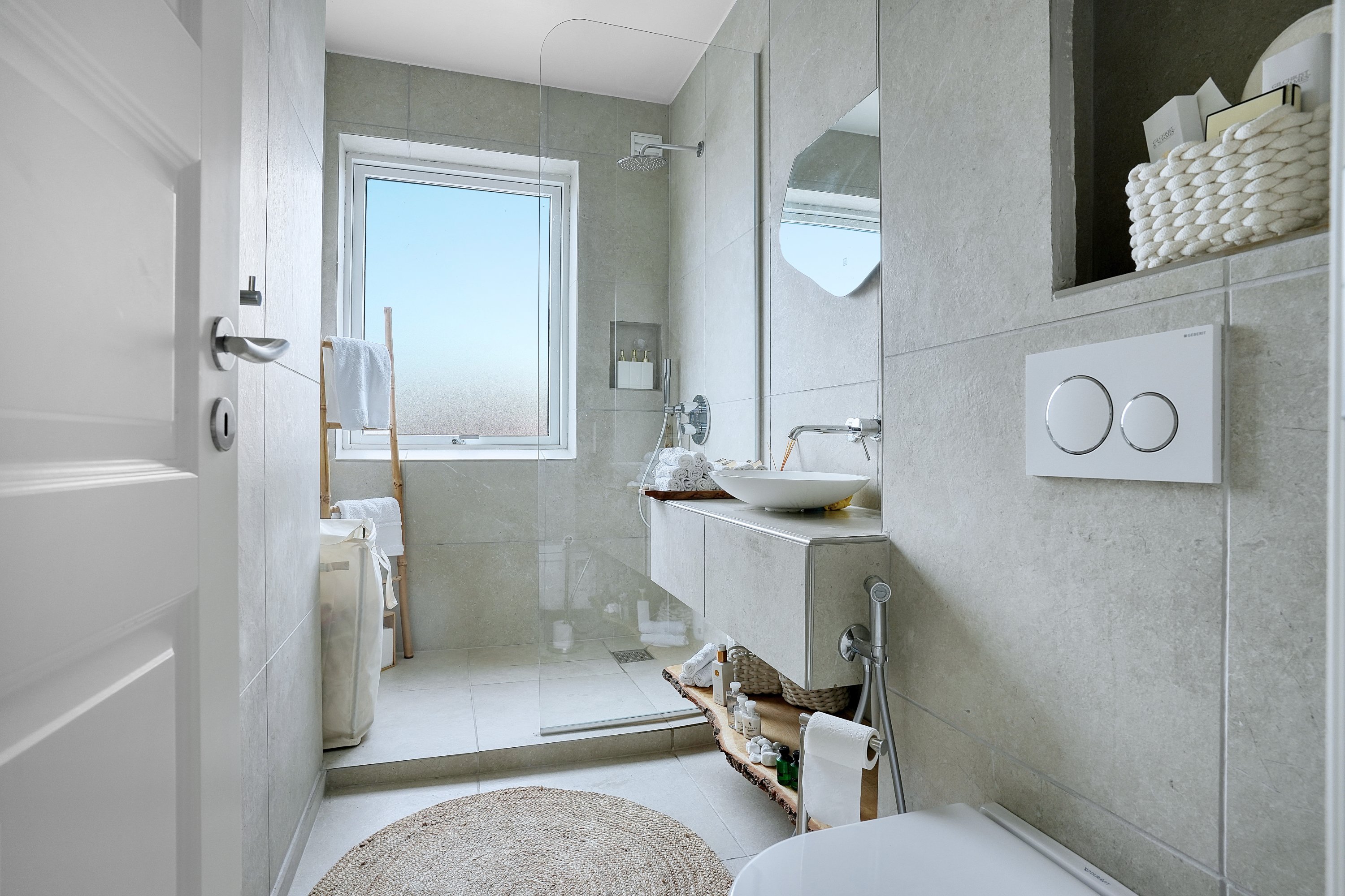 Fremhævet badeværelse billede i fuldskærmstilstand. Billede af Listedvej 96, 1. th., 2770 Kastrup