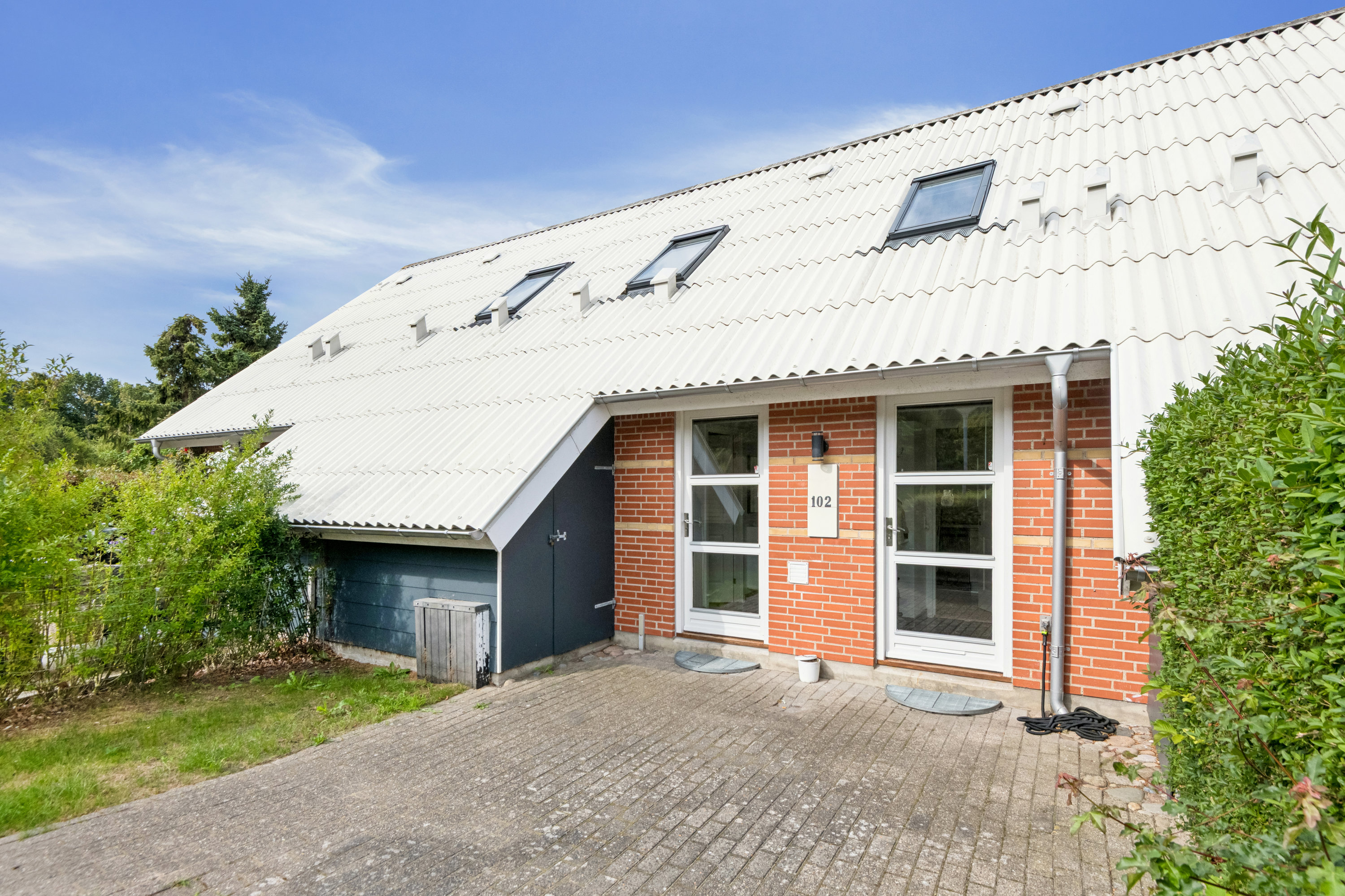 Fremhævet ejendom 1 billede i fuldskærmstilstand. Billede af Knasten 102, 9260 Gistrup